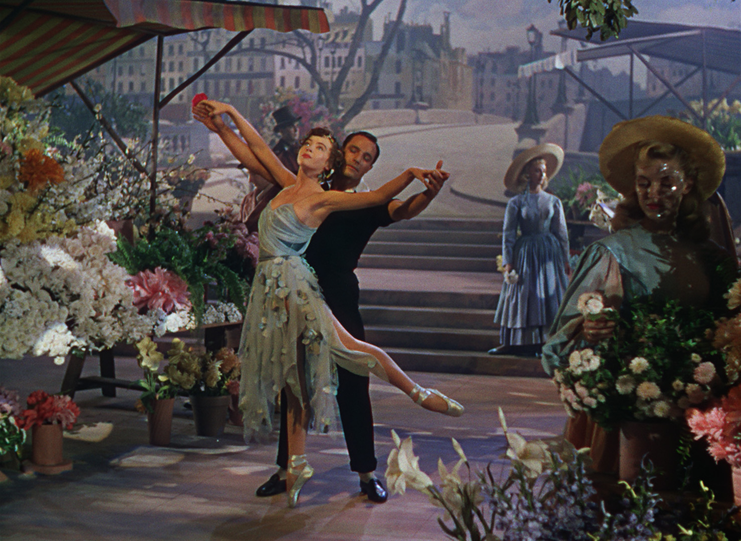 marcus-theatres-gene-kelly-and-leslie-caron-danced-into-facebook