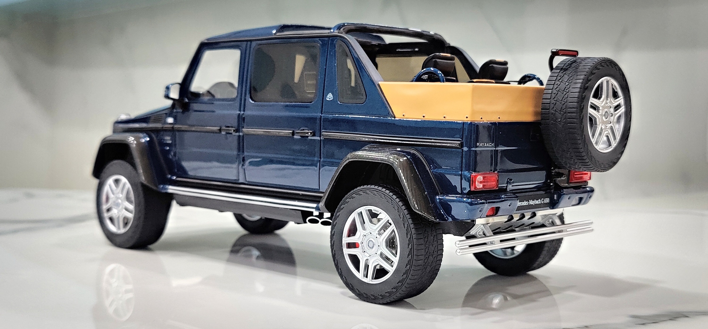 The awaited Mercedes Maybach G650 Landaulet - Almost Real / 1:18