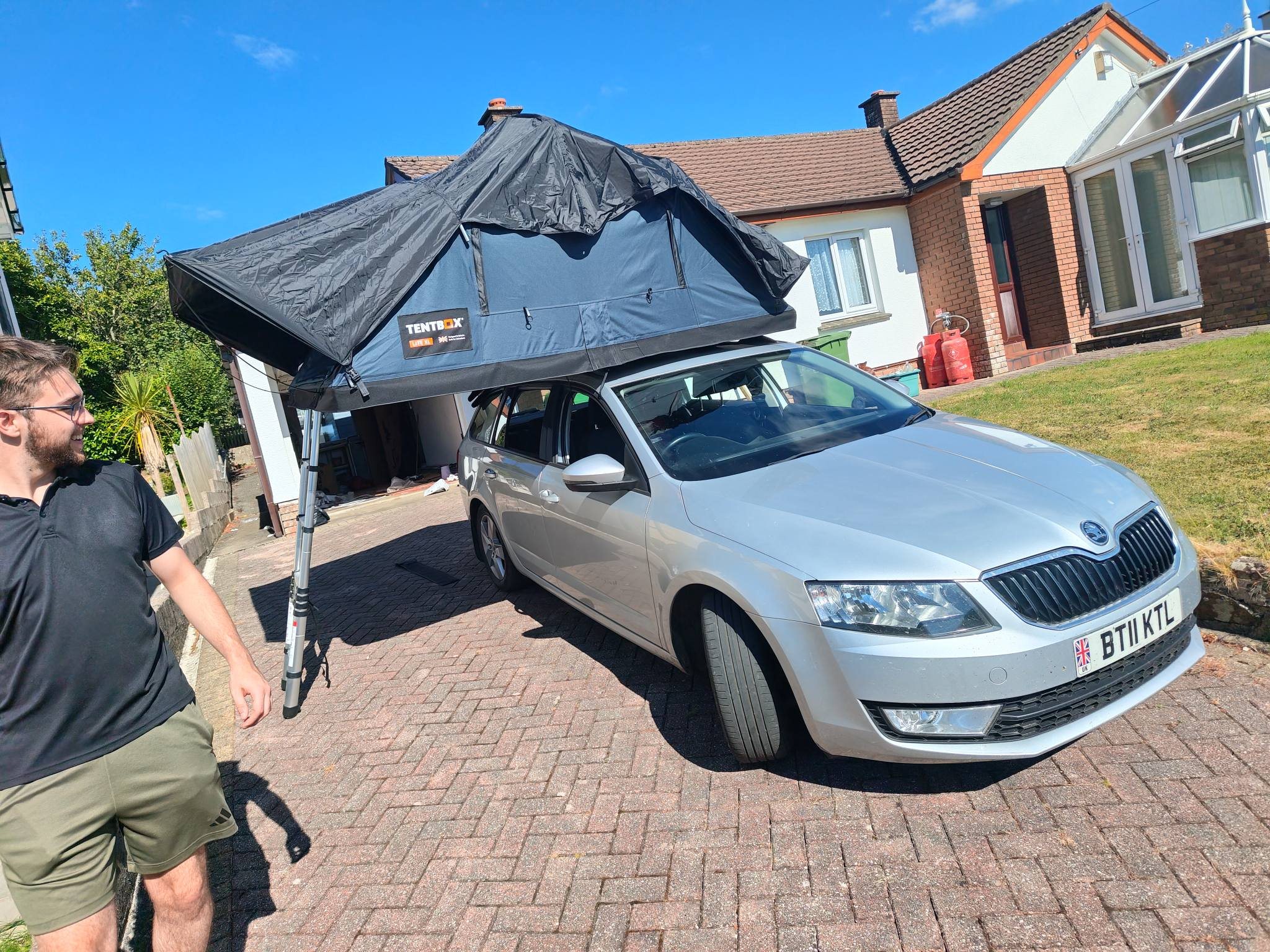 neighborhood tent Tuff Stuff Overland TS-RTT-STLTH Deuter Futura 26 - Bavaria Zelte Tamaño:500cm No assembly required