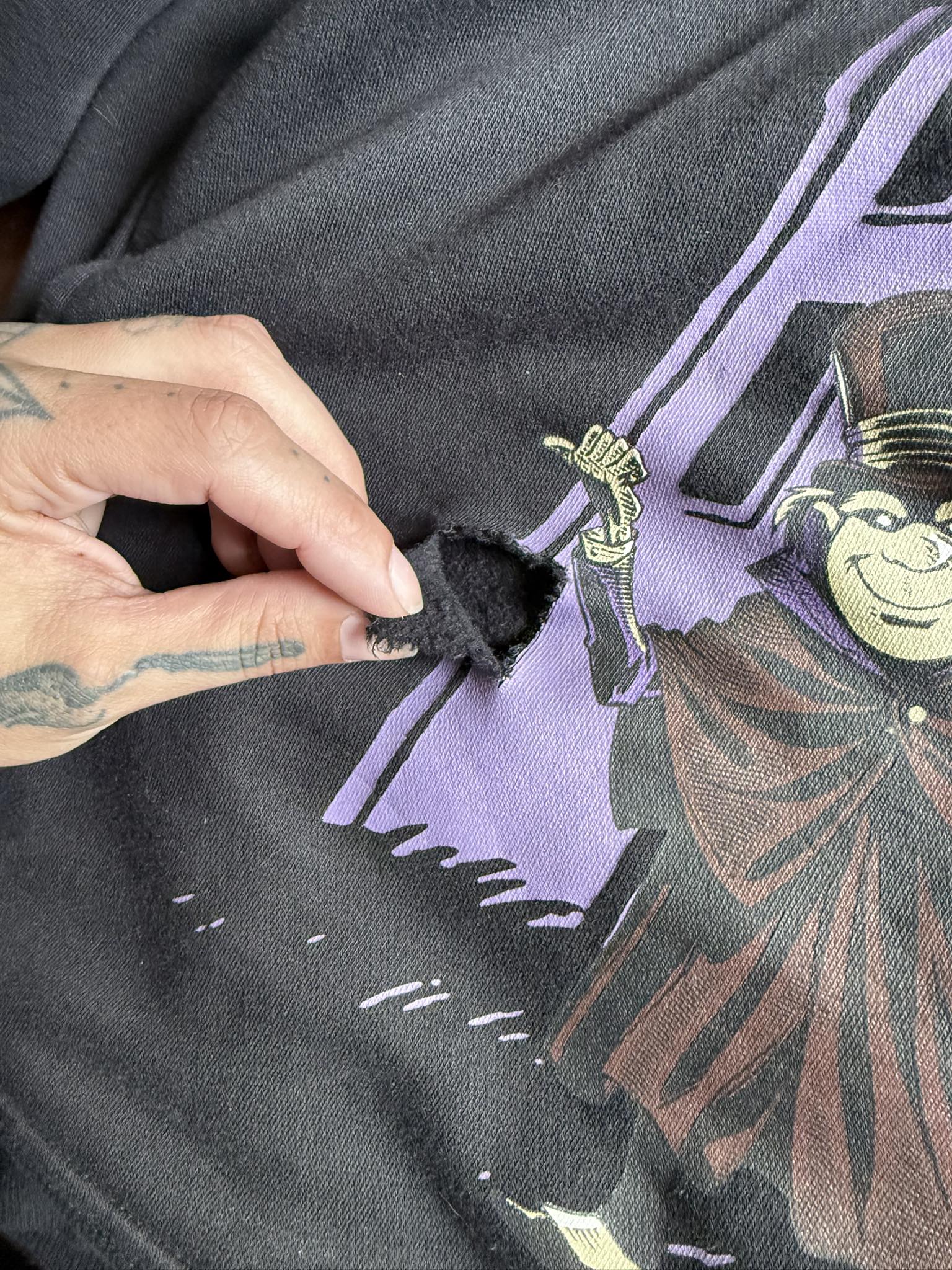 How to fix ripped hoodie without notice?