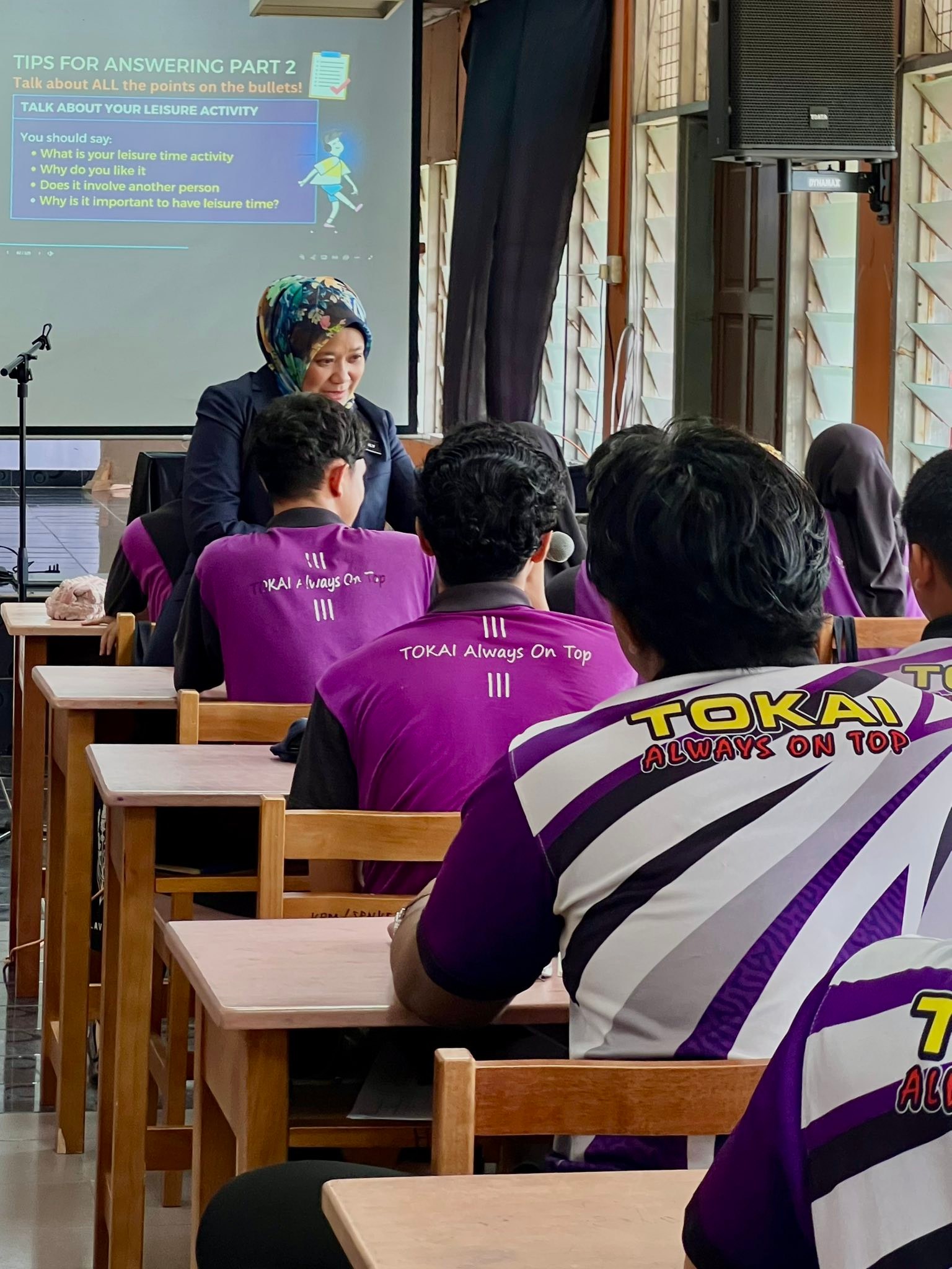 Sekolah Menengah... - Sekolah Menengah Kebangsaan Tokai