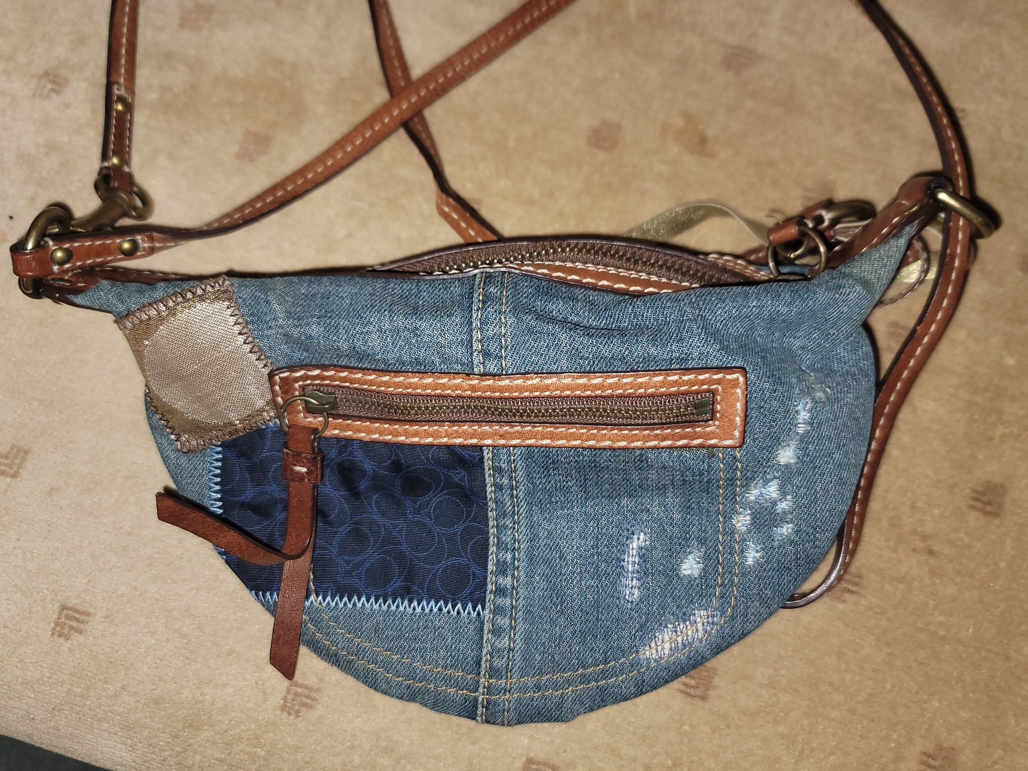 Rare 2006 Coach 40007 Denim patchwork hobo! One of my favorites 