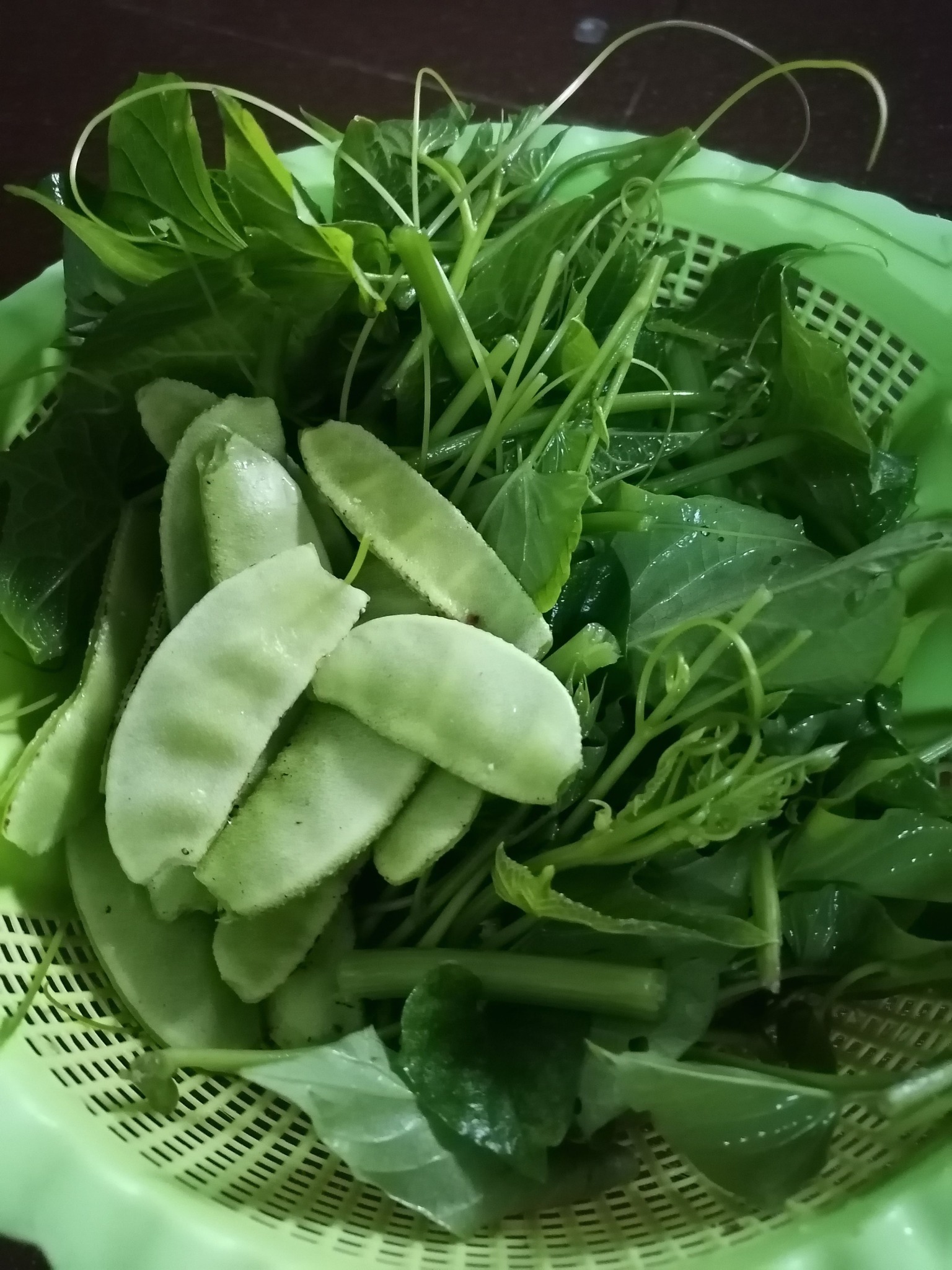 Gardening for food in the Philippines | Kadalasan, we buy gulay pero ...
