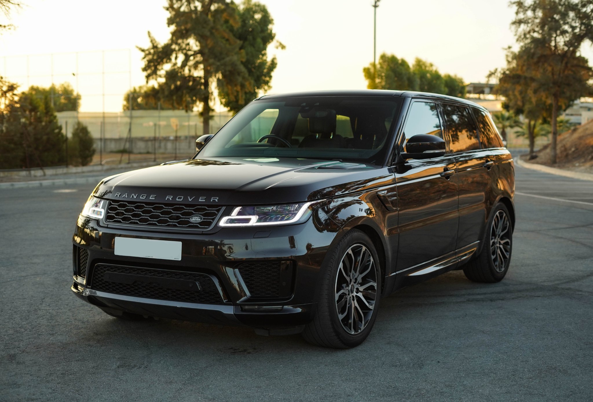 New Stock 2022 RANGE ROVER SPORTS HSE 3.0L Price : 550Million With