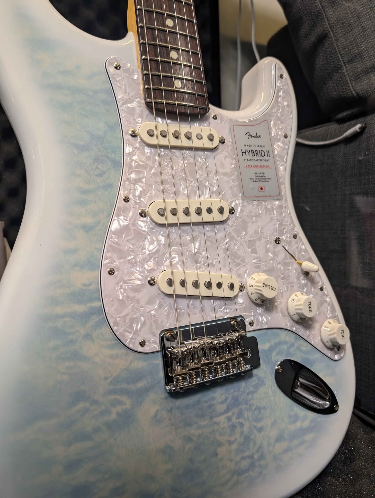 Fender Japan - Hybrid II Stratocaster[Larimar] 2024 collection
