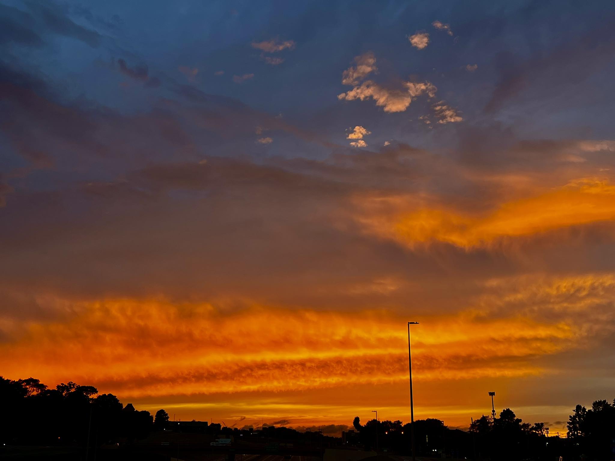 Just witnessed one of the craziest sunsets of my life near