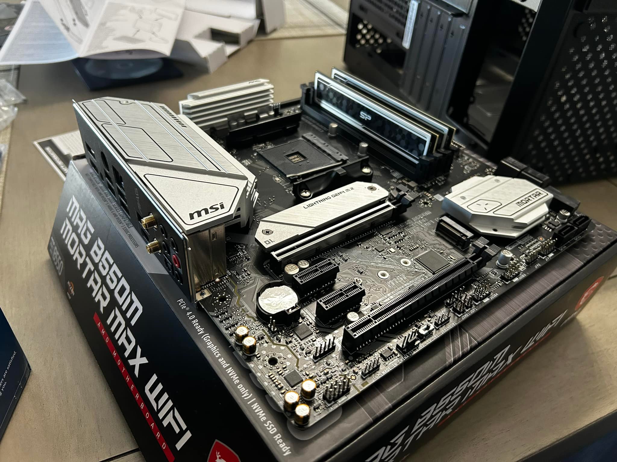 Building a Gaming PC with Ryzen 5500 and RX 580 Graphics Card