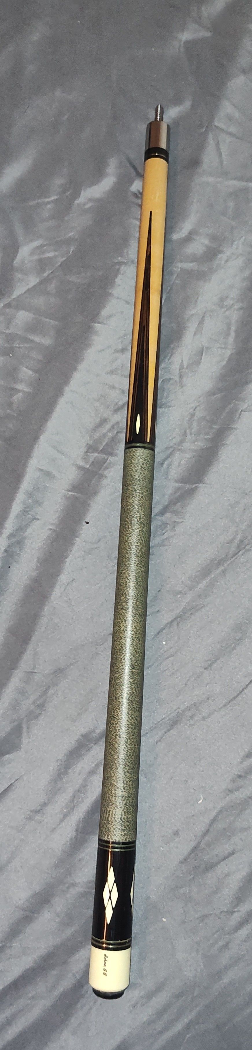 Are early Schon/Runde cues from 1981 more valuable than later models?