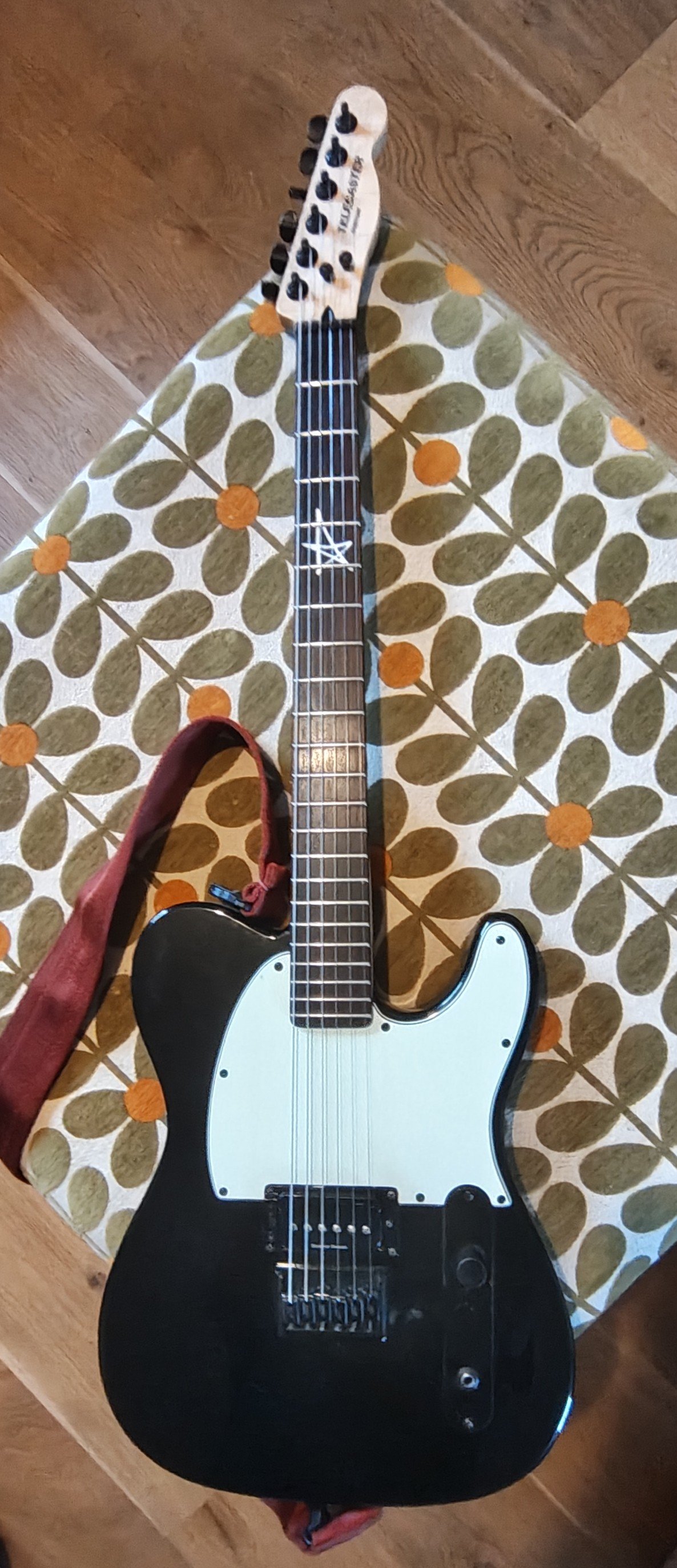 Squier Avril Lavigne Telecaster guitar review