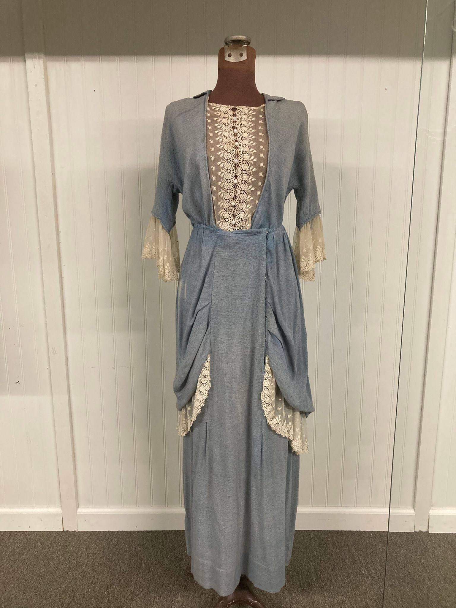 grey/silver edwardian dress Since we are approaching the Titanic anniversary I thought I would show you these three amazing gowns I have in my collection. The purple chiffon is a theatre replica of the Sequin