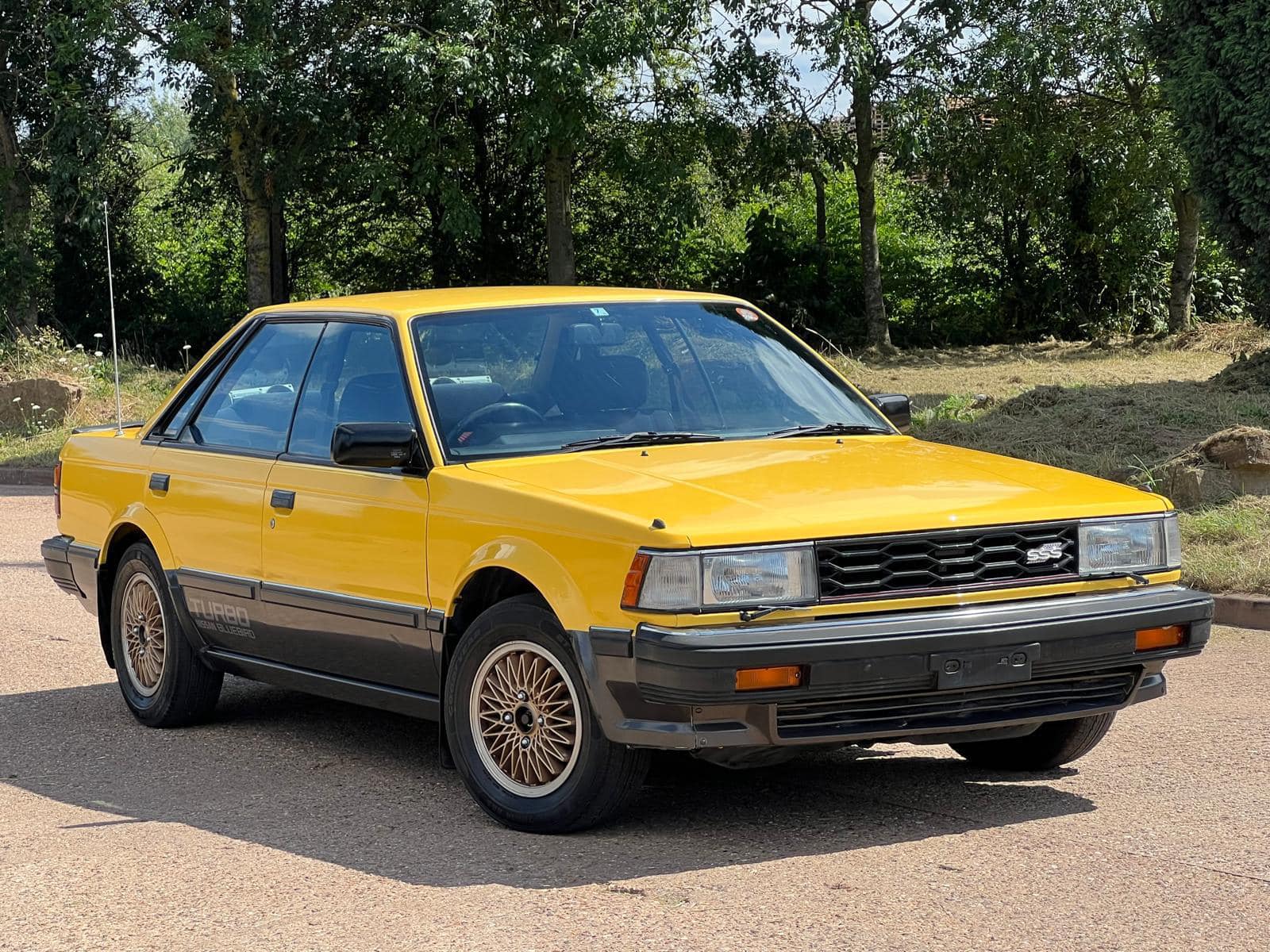Nissan Bluebird U11/U12 | Facebook