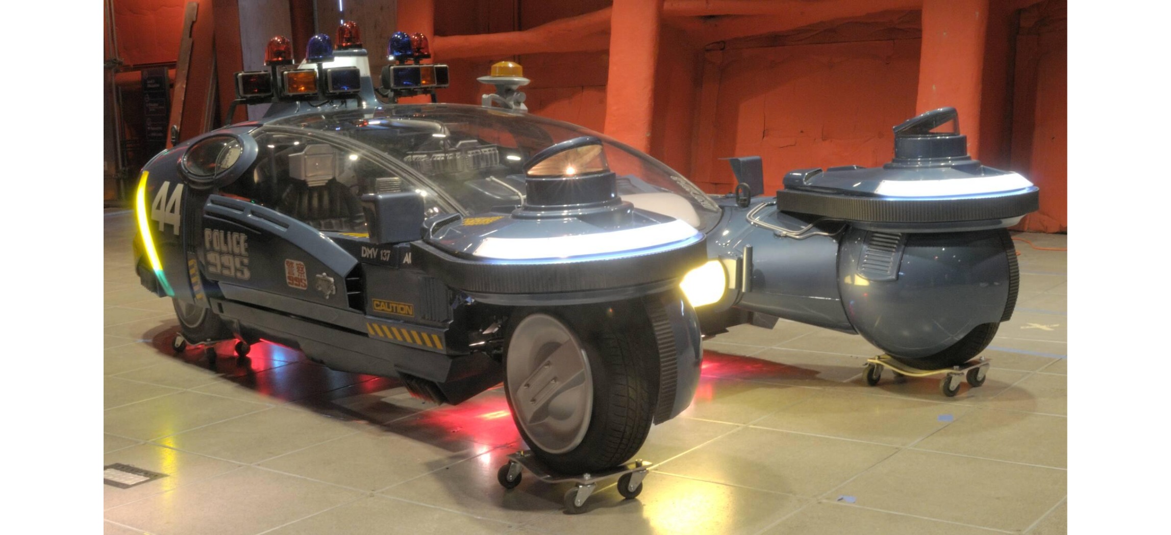 The Spinner, designed by Syd Mead and depicted by director Ridley