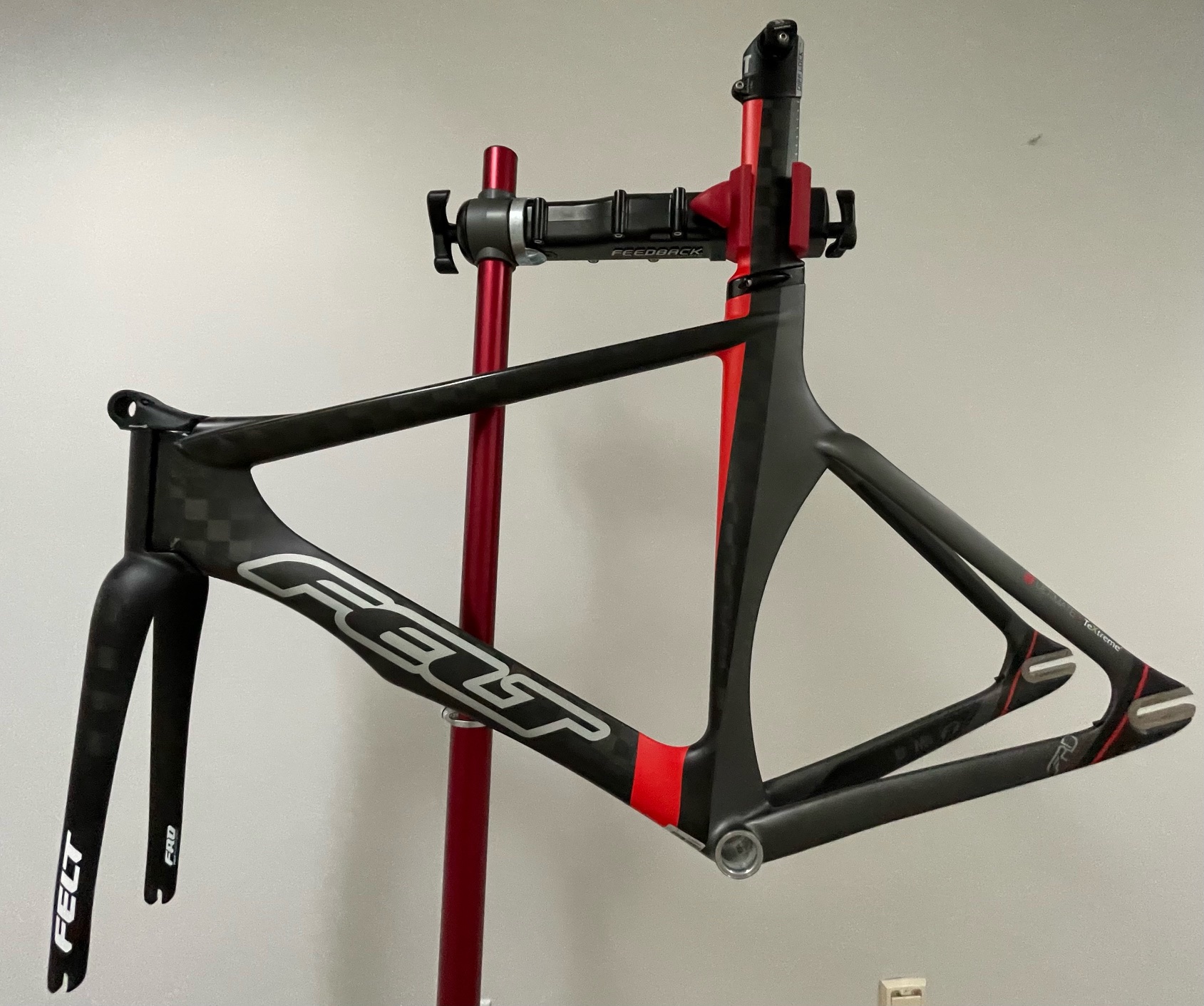 Selling 2019 Felt TK FRD track bike with Dura-Ace cogs and FSA