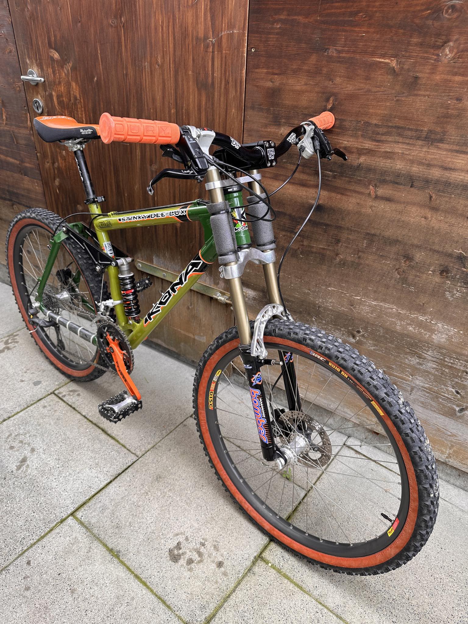 Hi all, After a set of Kona mooseknuckle grips that came with the 