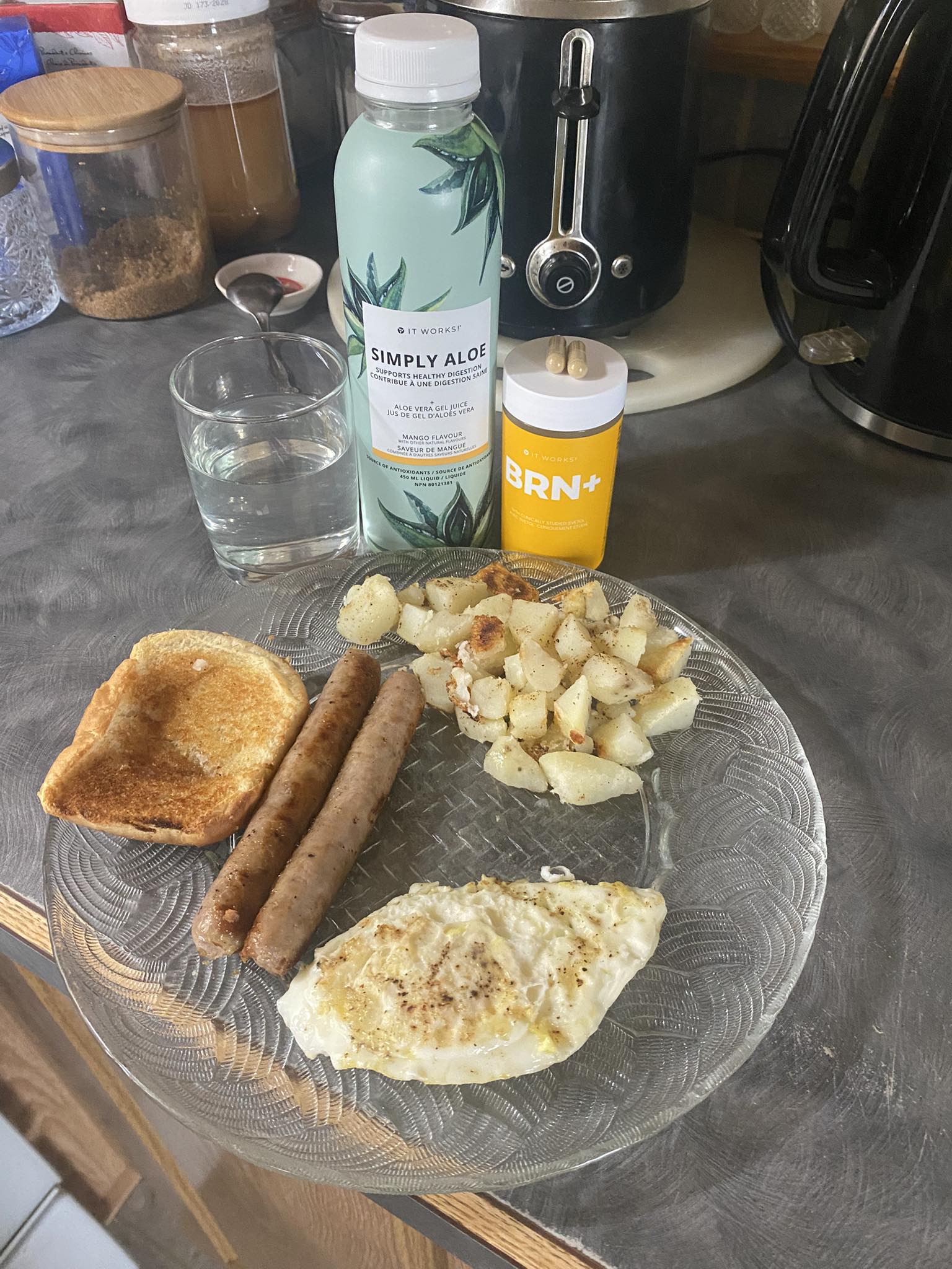 Charlane - Brunch vibes + my non-negotiables: Simply Aloe for my gut ...
