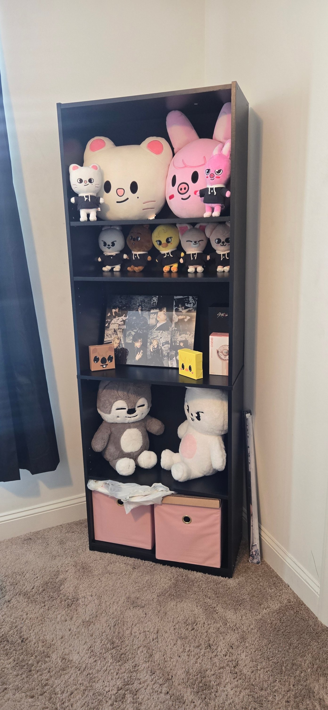 Completing Stray Kids SKZOO collection with new merch
