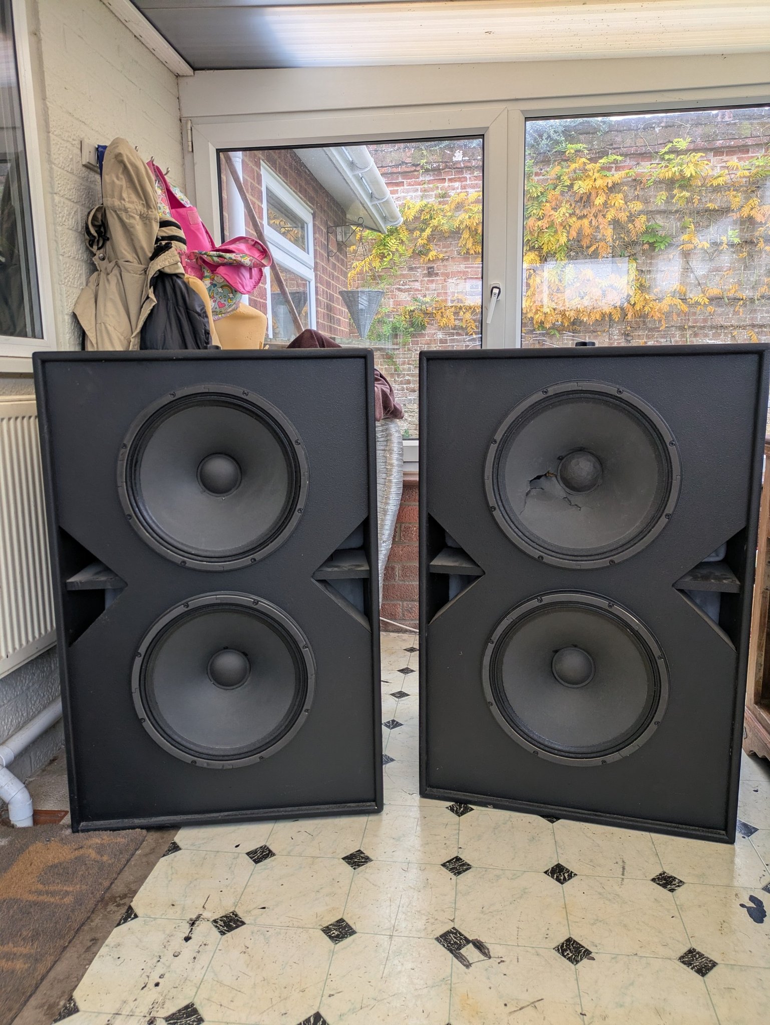 Martin Audio Blackline F8.