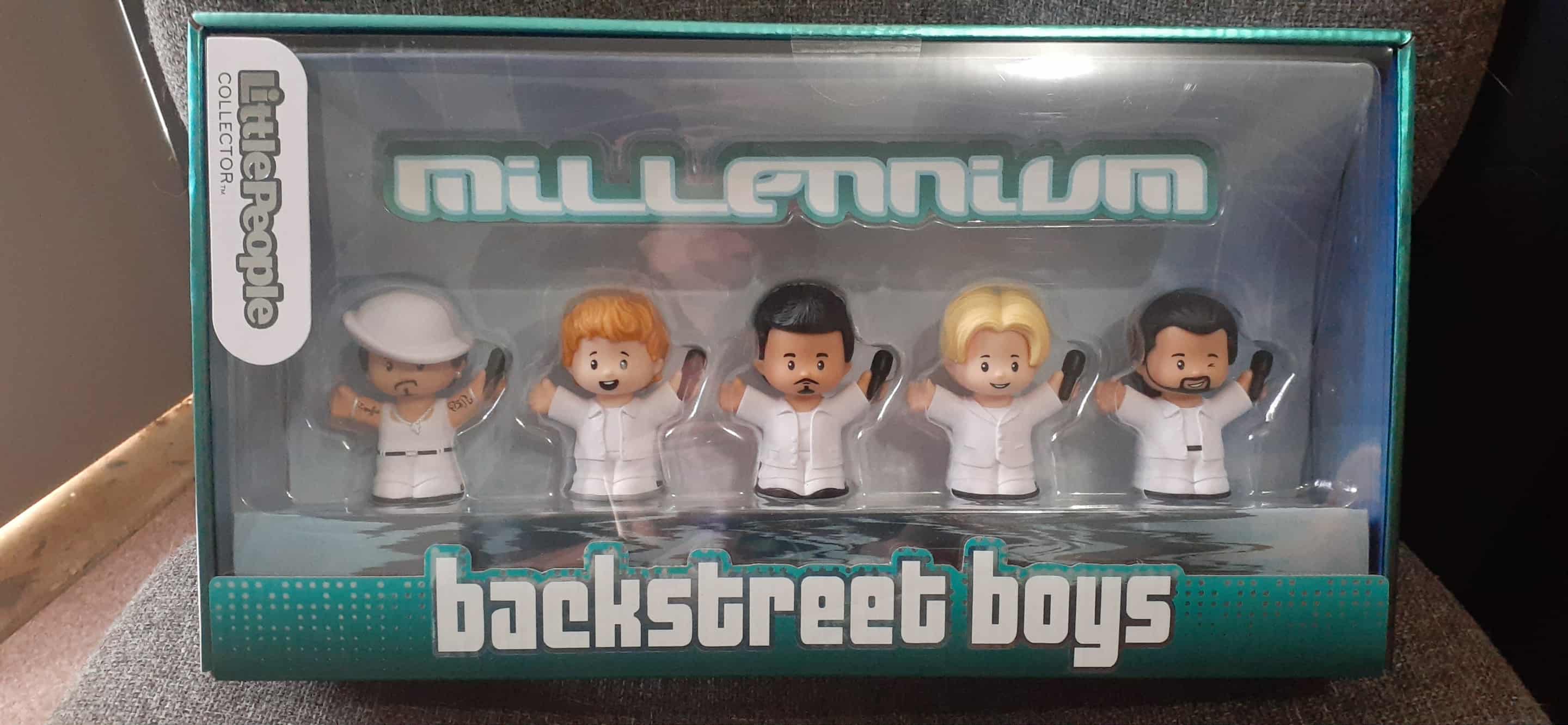 What's included in Backstreet Boys curated gifting kits?