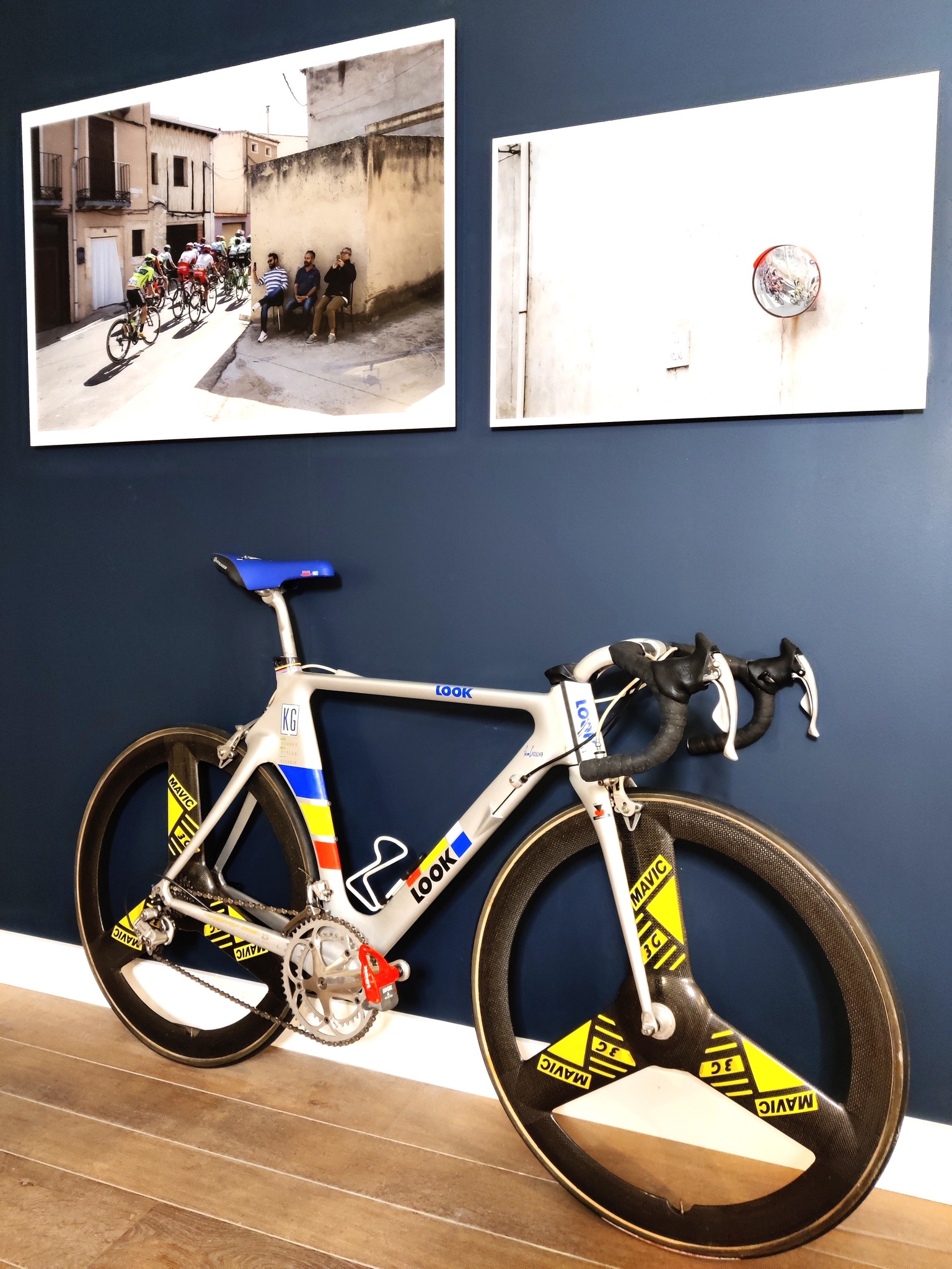 What information is available about the Look kg166 road bike?