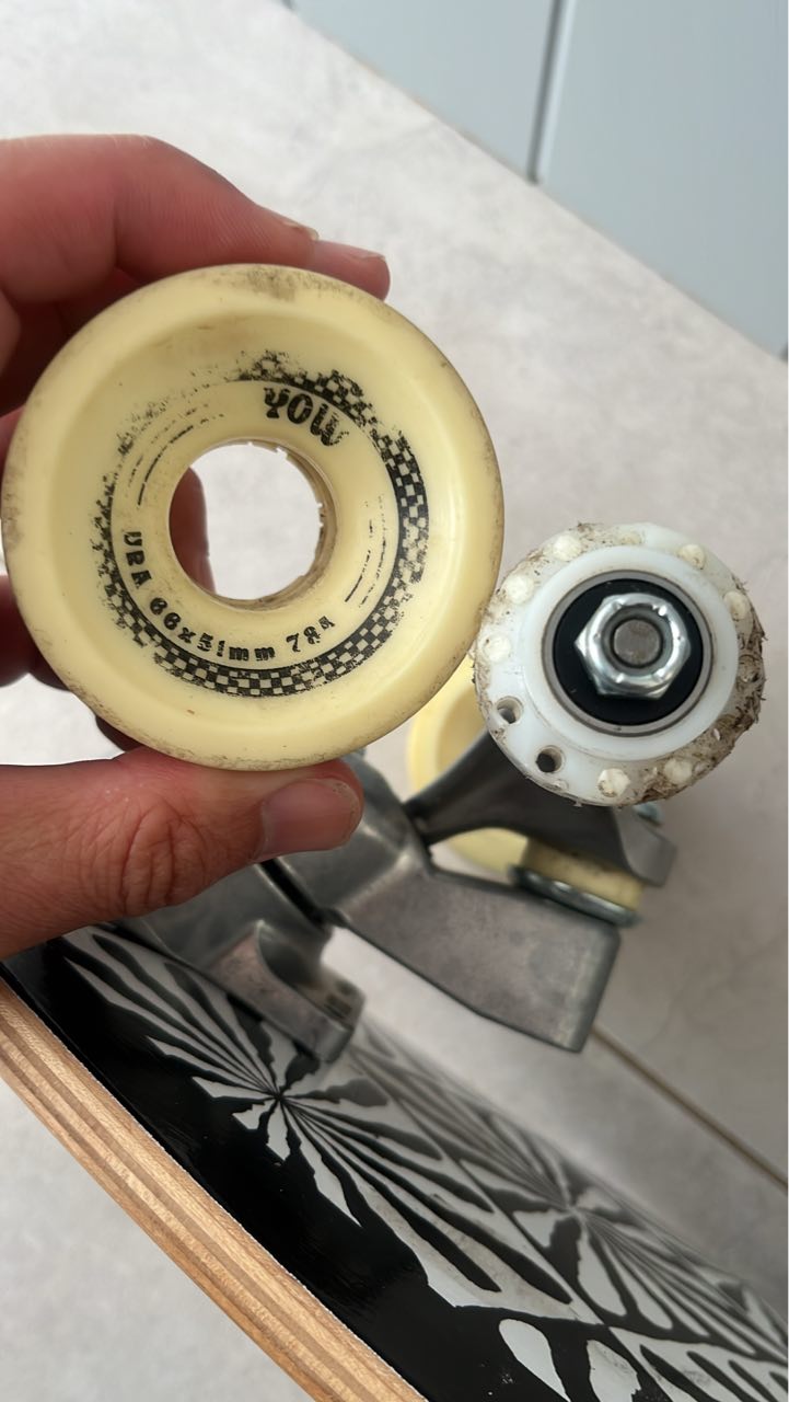 What are drawbacks to using Orangatang Durian wheels on a Yow