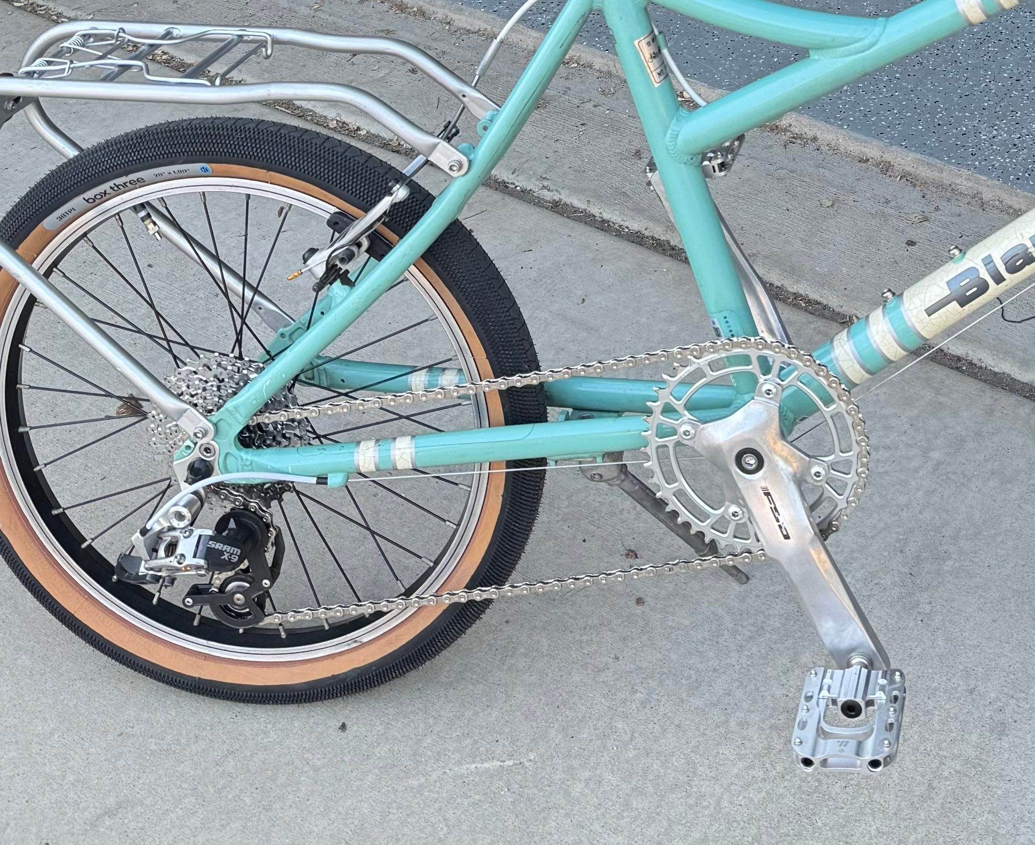 Bianchi Pisa Mini Velo with Brooks leather saddle