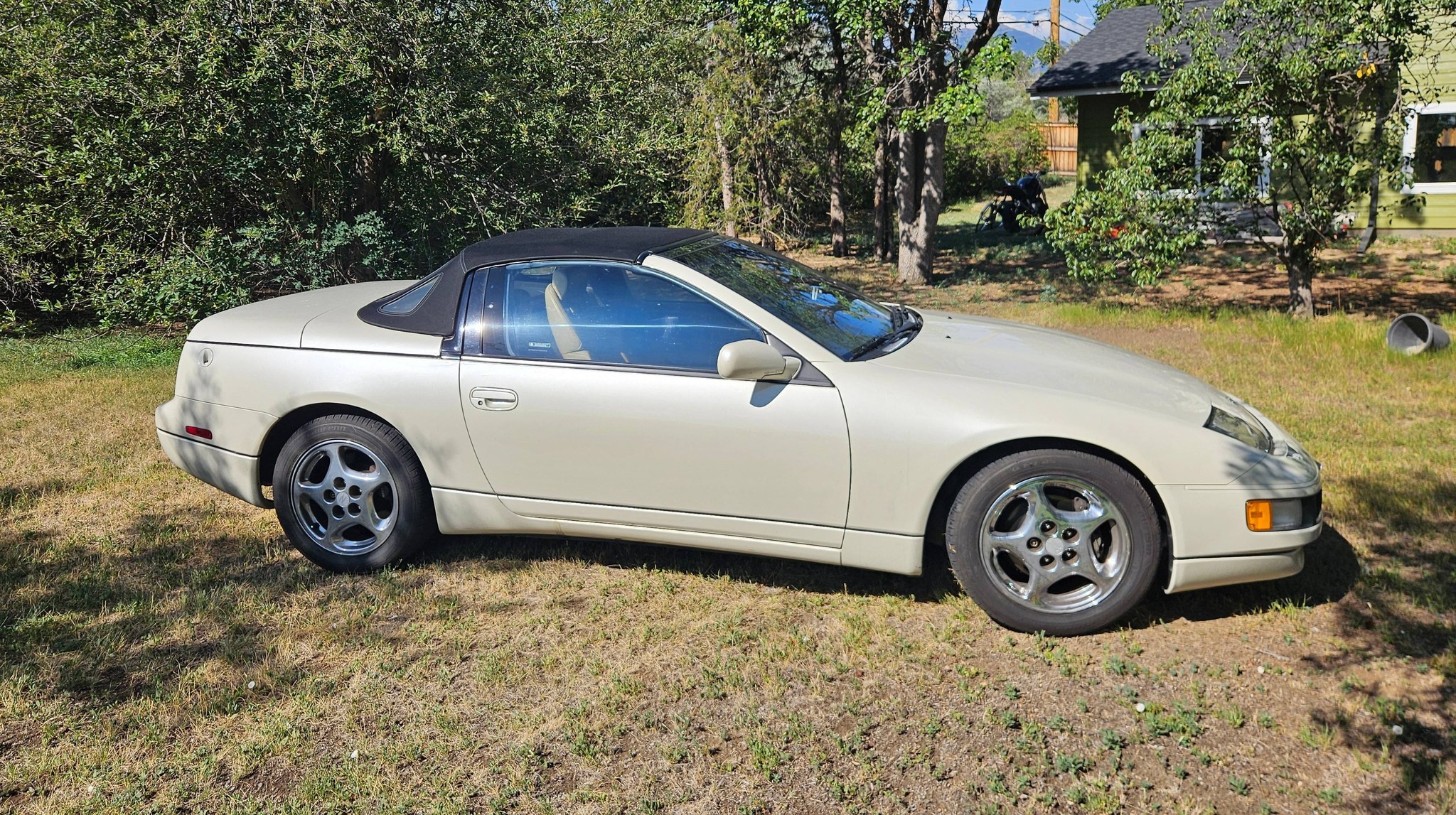 1993 Nissan 300ZX convertible with low miles