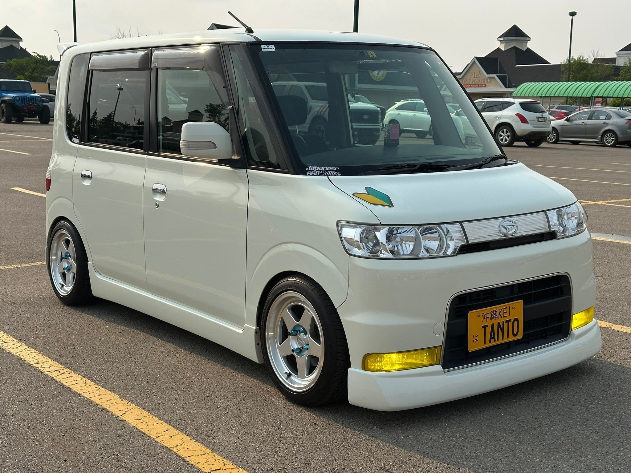 Daihatsu Tanto Custom RS owner in slowboxes group
