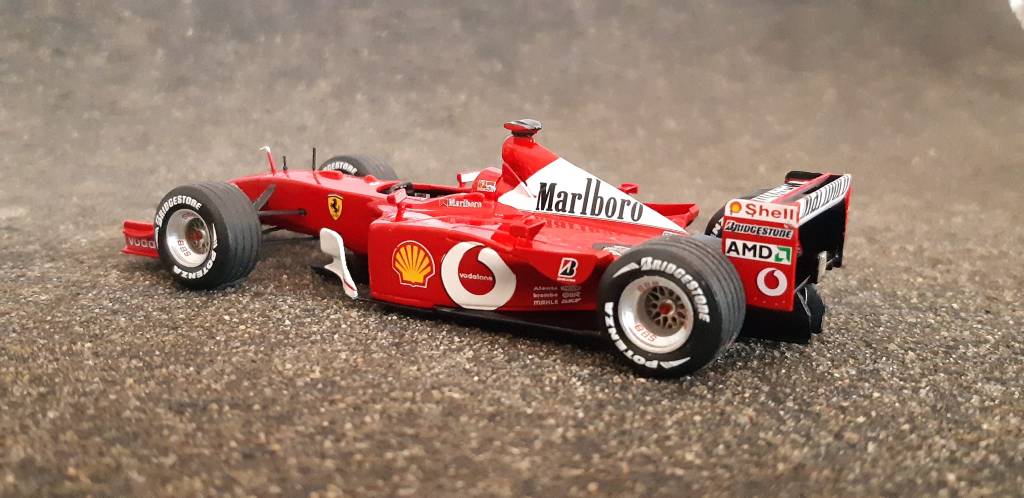 Hi everyone! Sharing my Ferrari F2001. Built from a 1/43 scale 