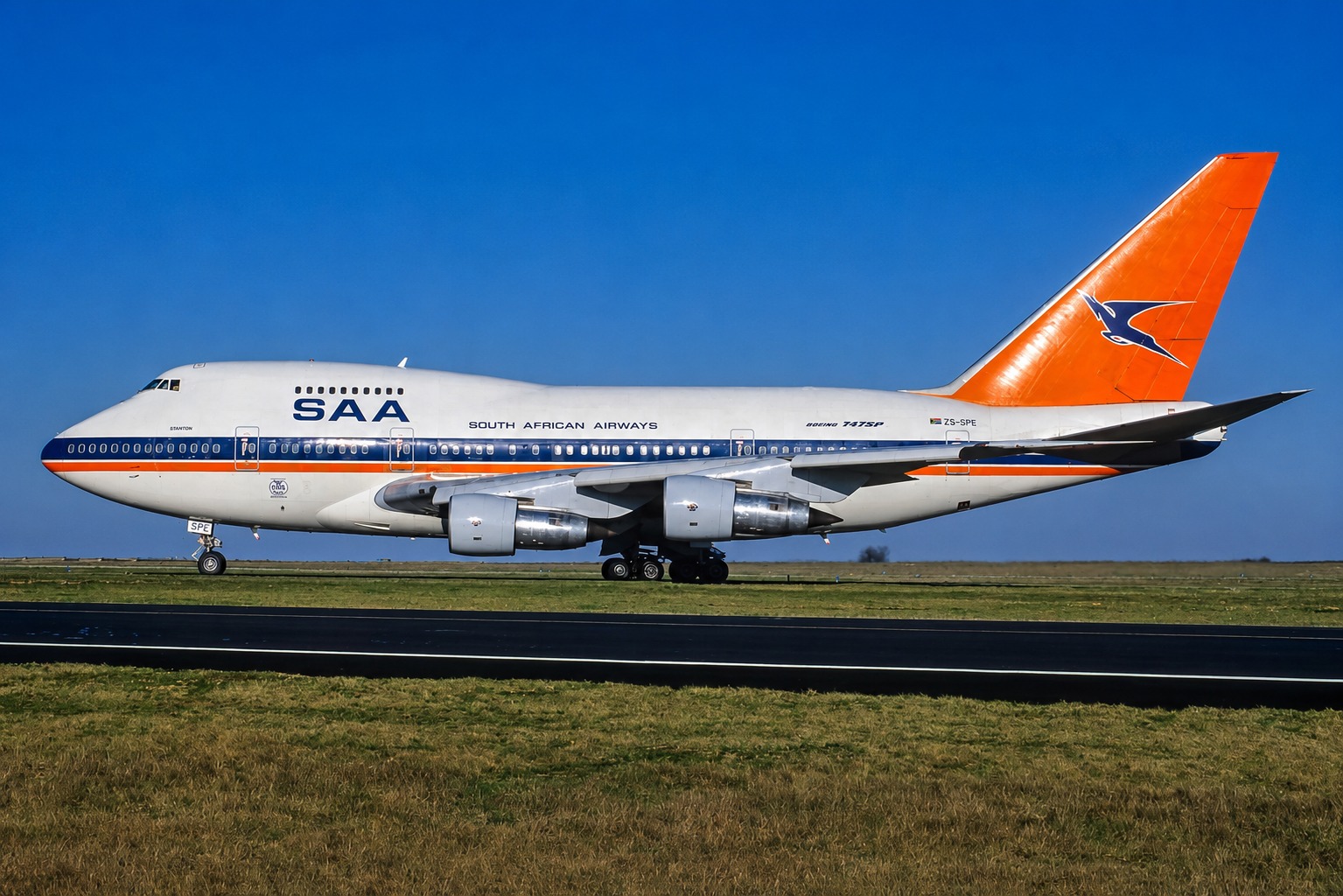 SAA introduces Boeing 747Bs in 1971