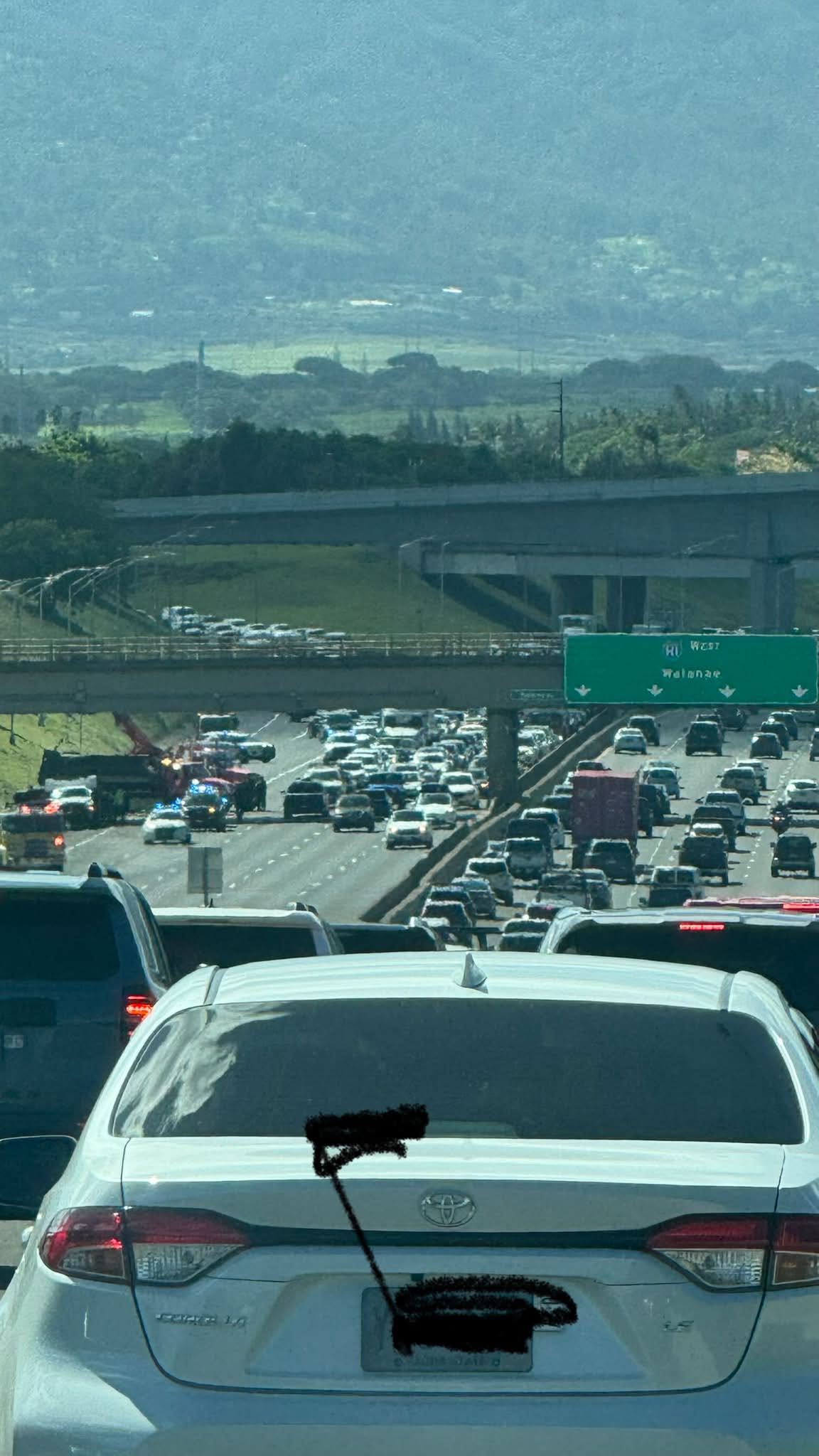 Traffic incident on Honolulu, HI-5 West near Wahiawa on 9/4/2026