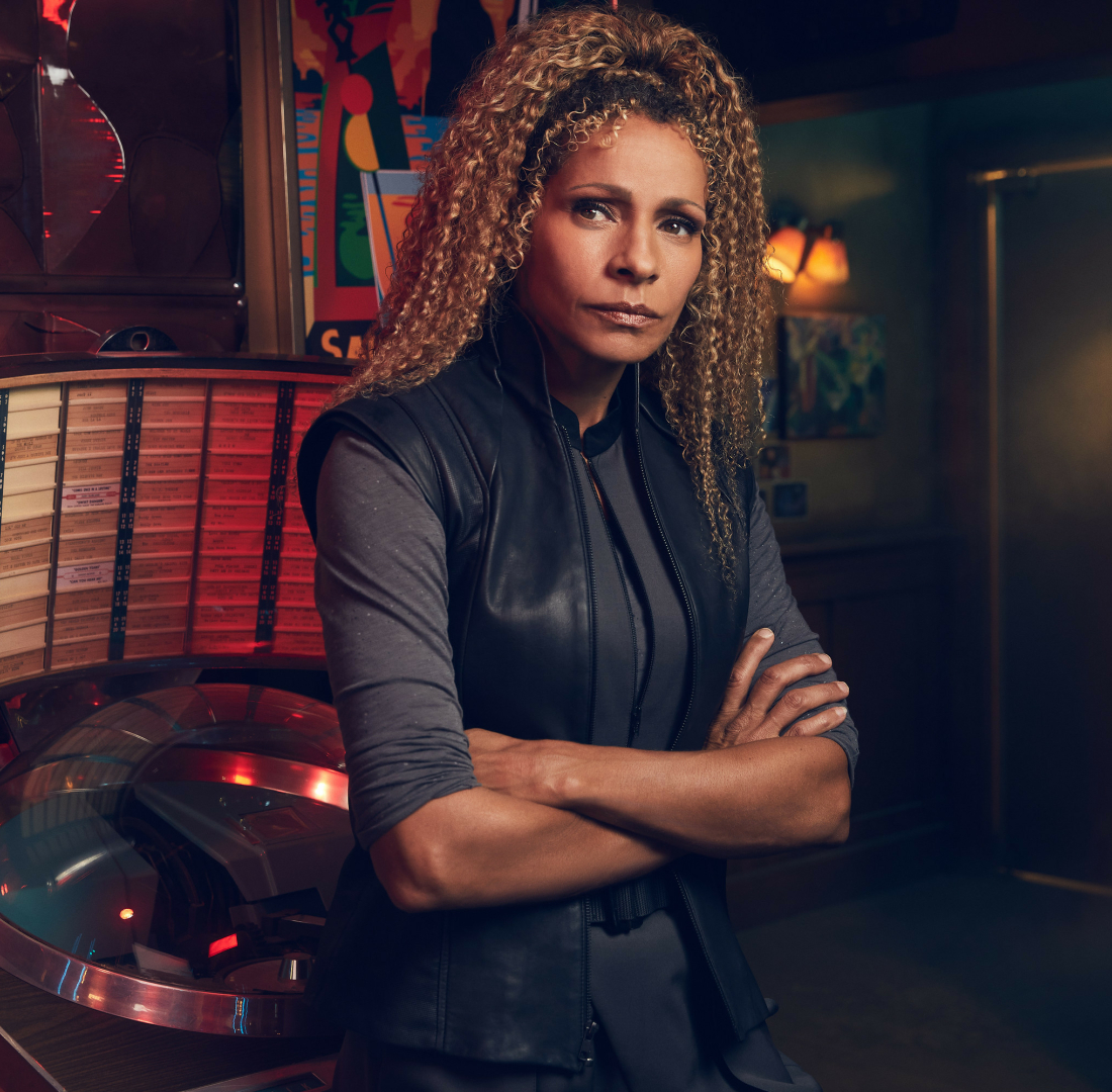Star Trek - Beam Me Up Hottie! | Michelle Hurd played Commander ...
