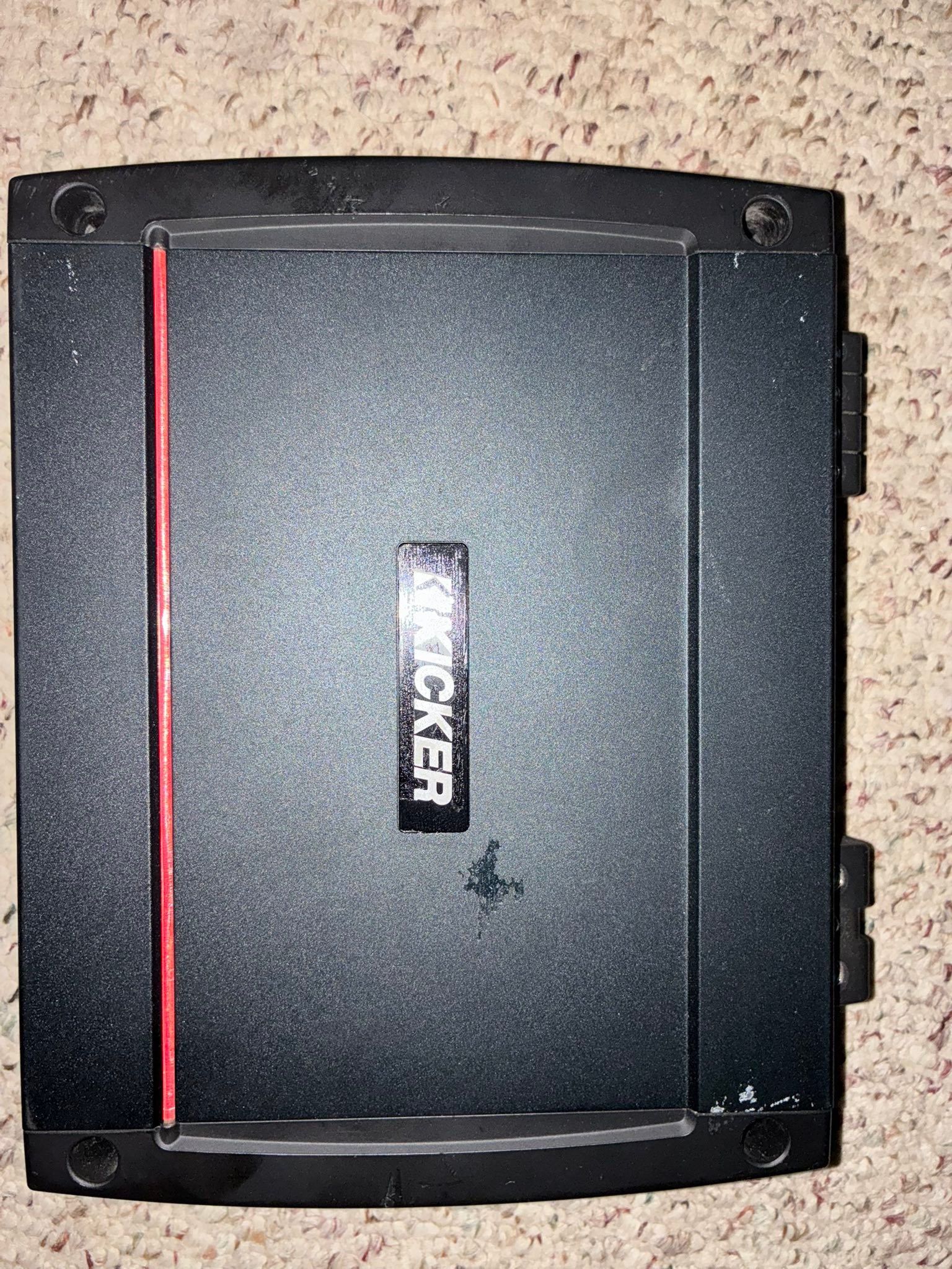 Is the Kicker KXA800.1 a good amplifier?