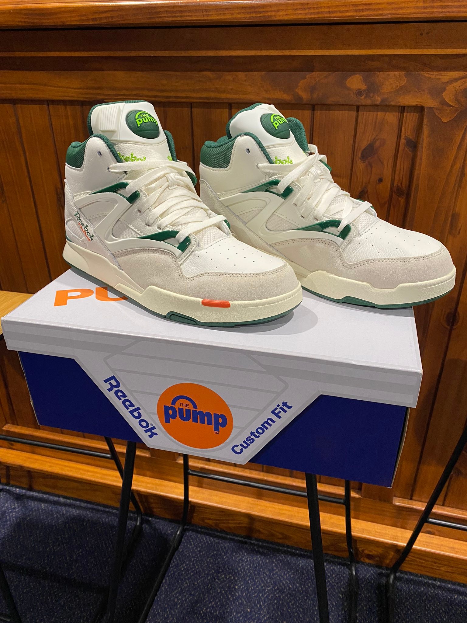 Reebok Omni Zone II pumps delivered