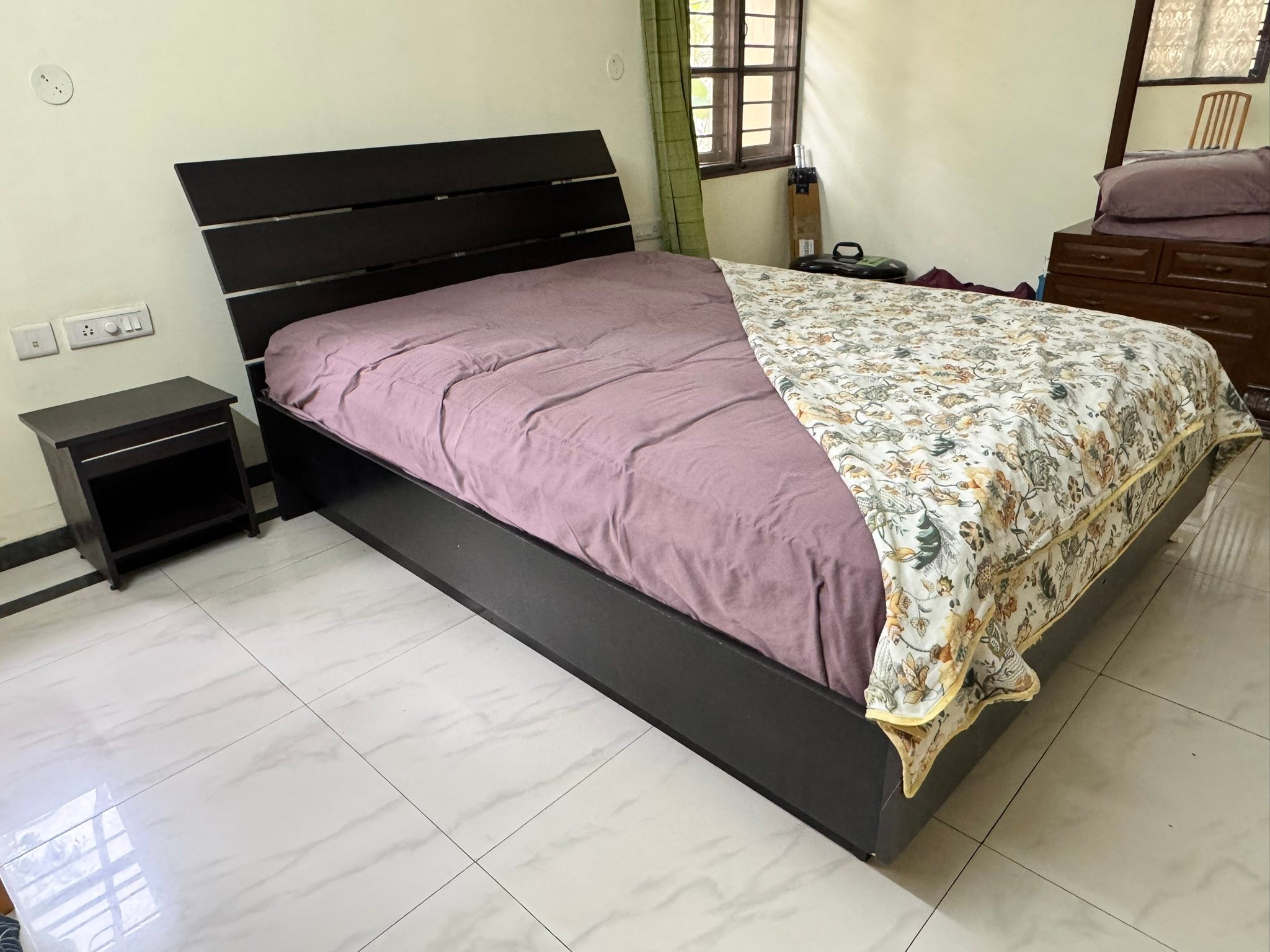 Move out sale! US Scandinavian high end bed frame, with matching 