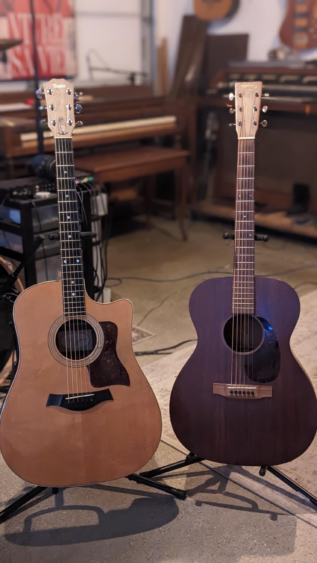 Comparison of Martin 000-15M Auditorium and D-15M Dreadnought Guitars