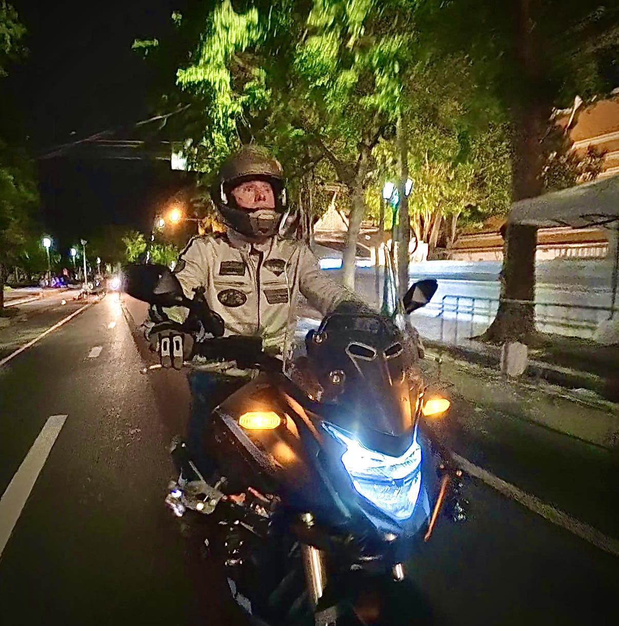 Foreign Motorcycle Riders Thailand (F.M.R.T) | Anyone up for a midnight ...