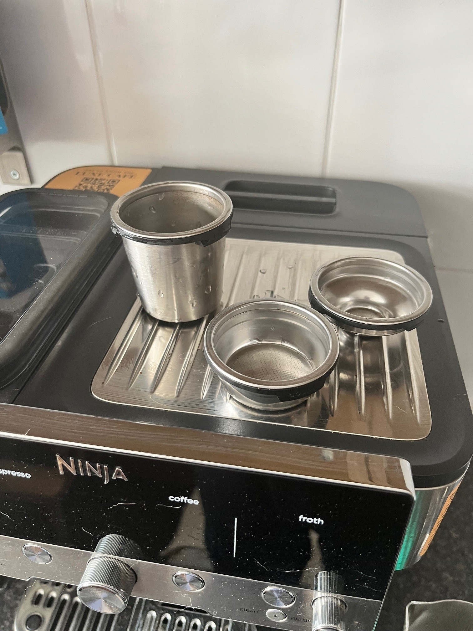 Why does Ninja coffee maker's double basket not register for grinding?