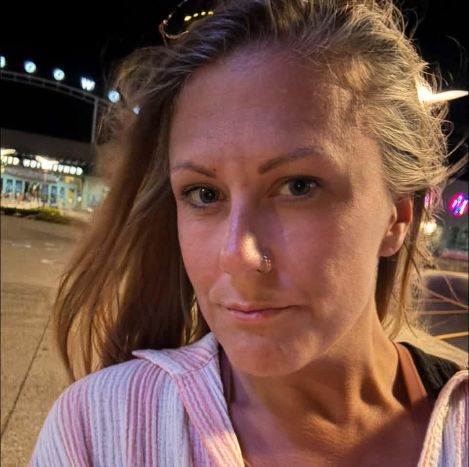 Lisa Collins - Hey y’all! If you’re in Wildwood, stop in... | Facebook
