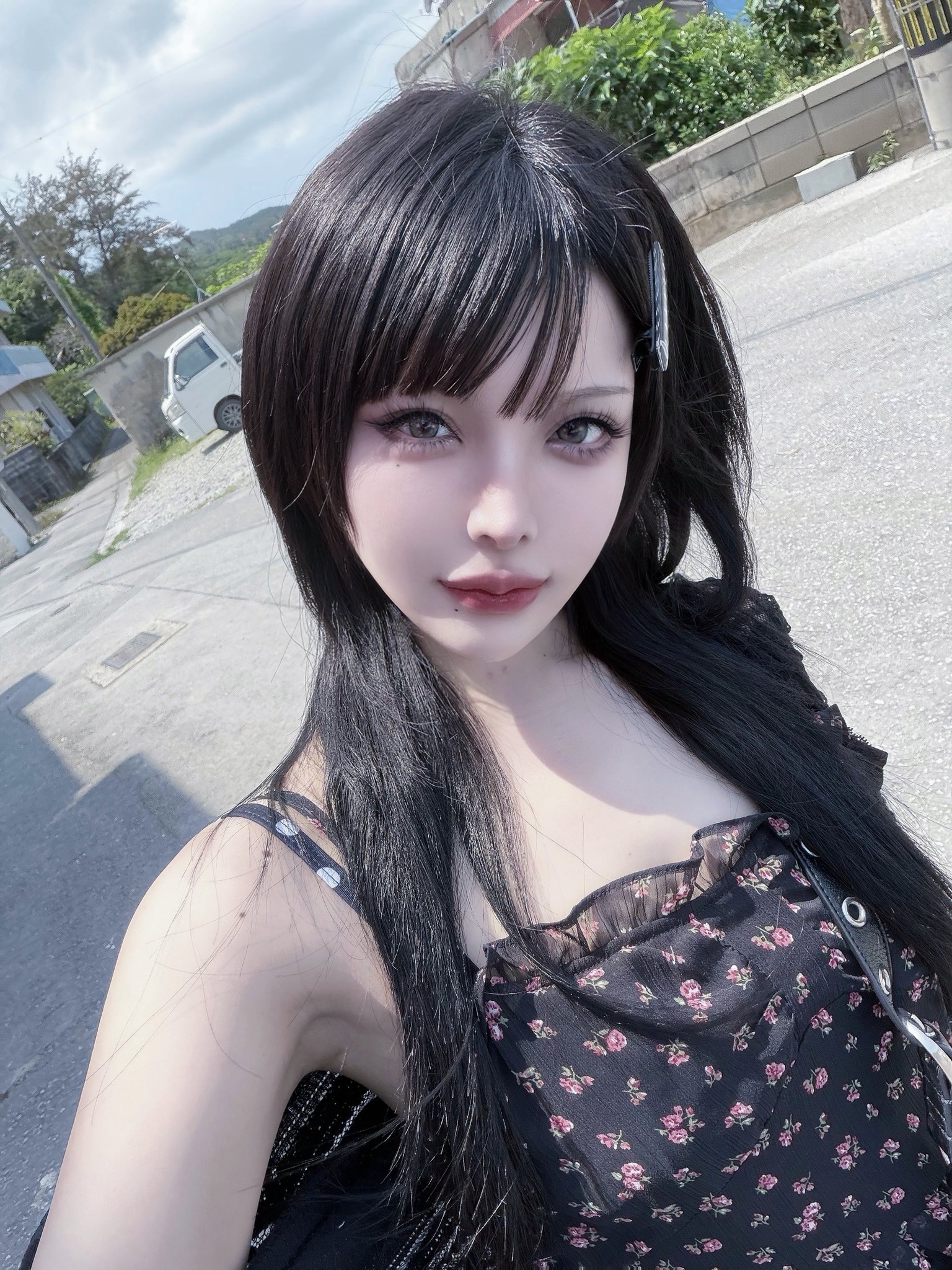 Japanese idols Yayoi Yamu, Jabami Homura, and more