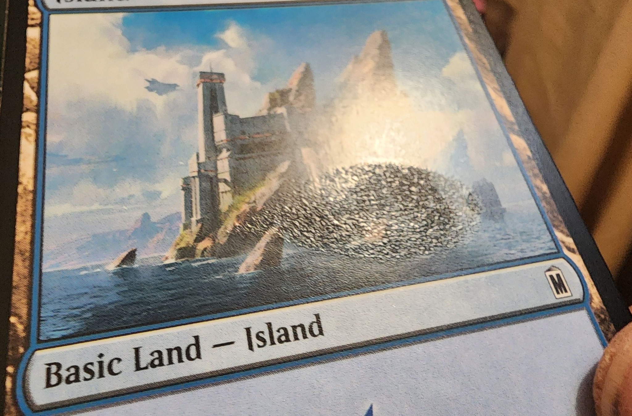 How to identify errors on Magic: The Gathering cards?