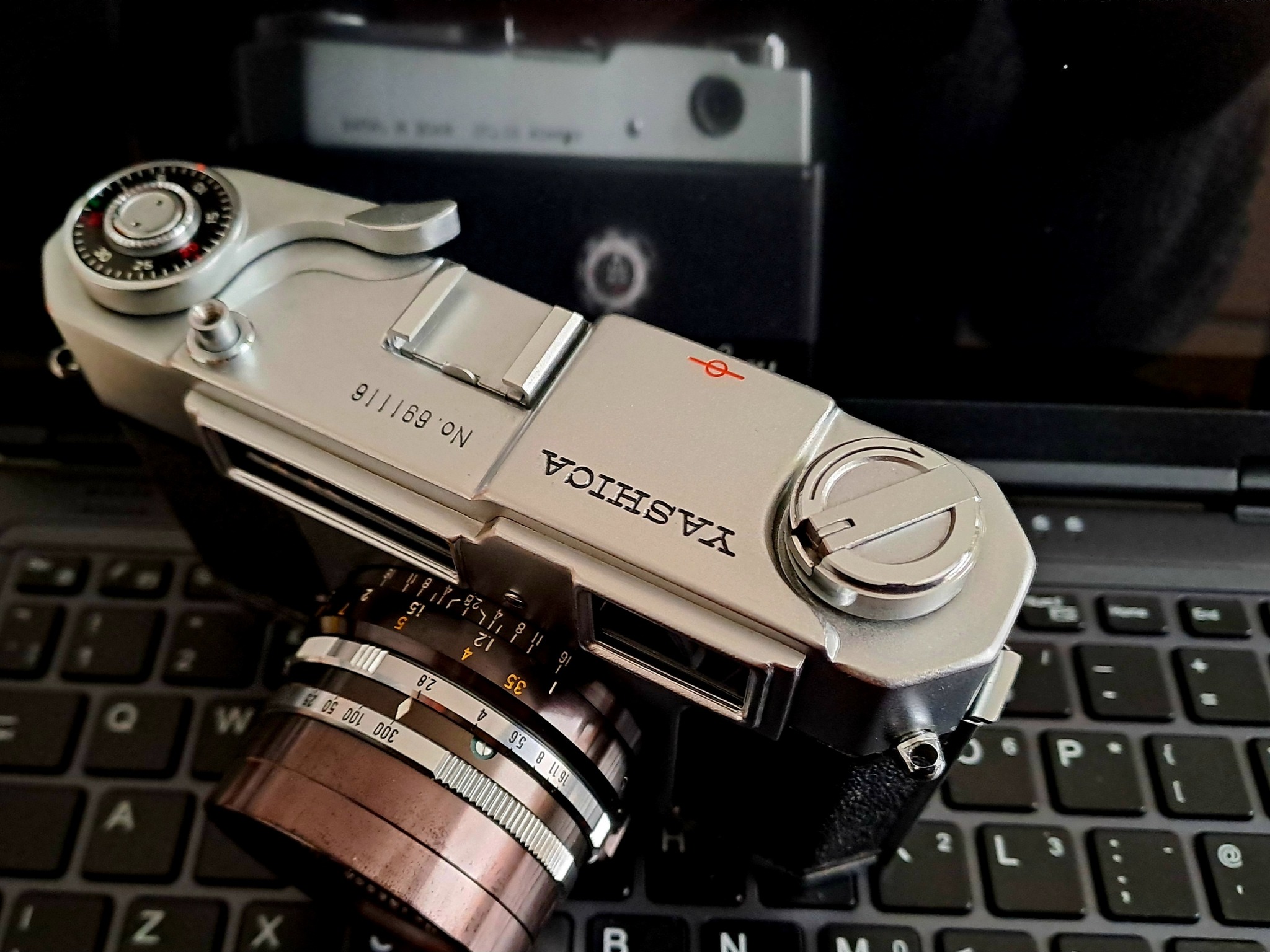 Yashica Minister II Bought, it won't fire, but very clean