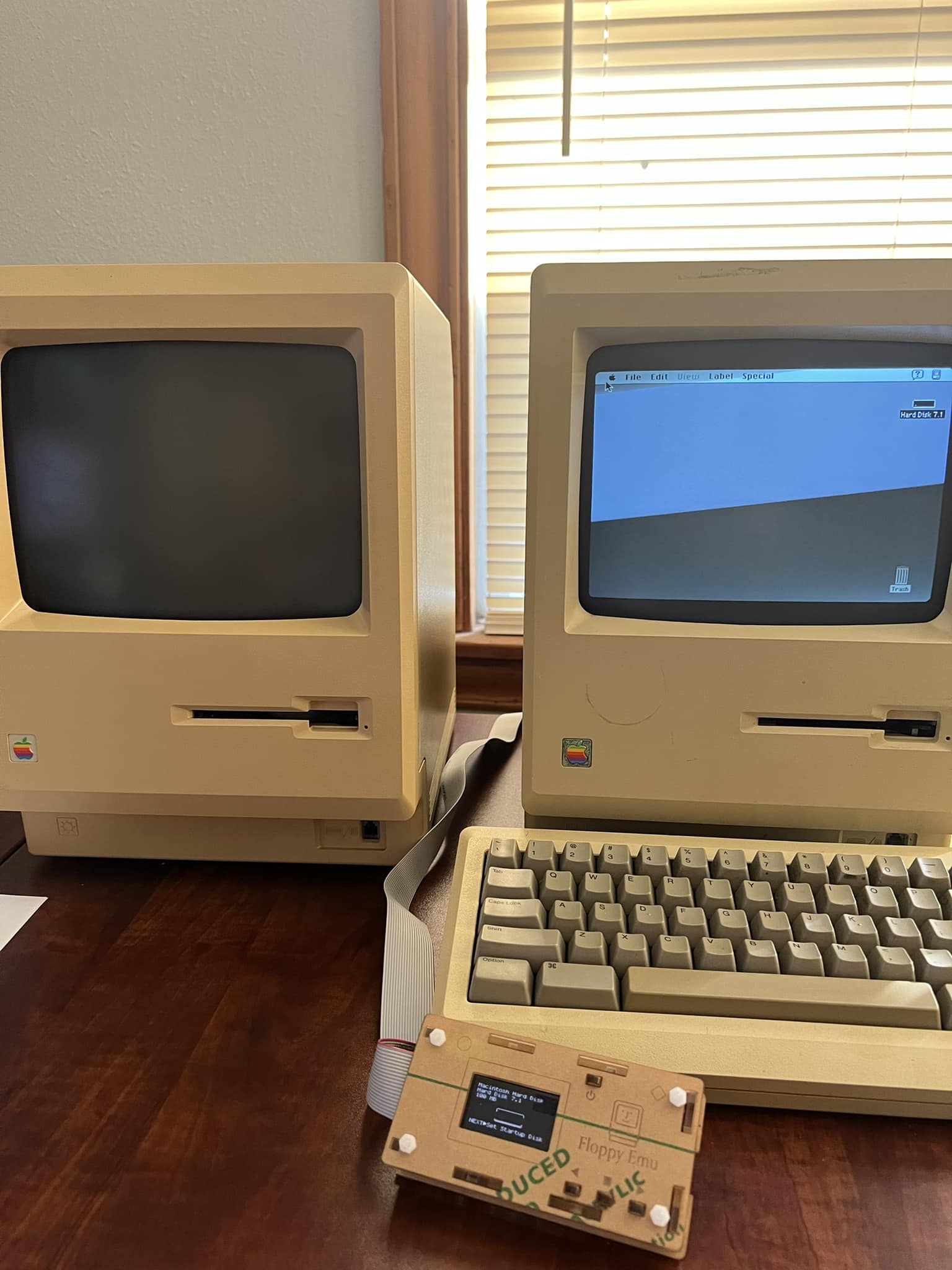 Macデスクトップ BMOW Macintosh Floppy Emu Model B Where can I download the original files for my Floppy Emu for Mac?