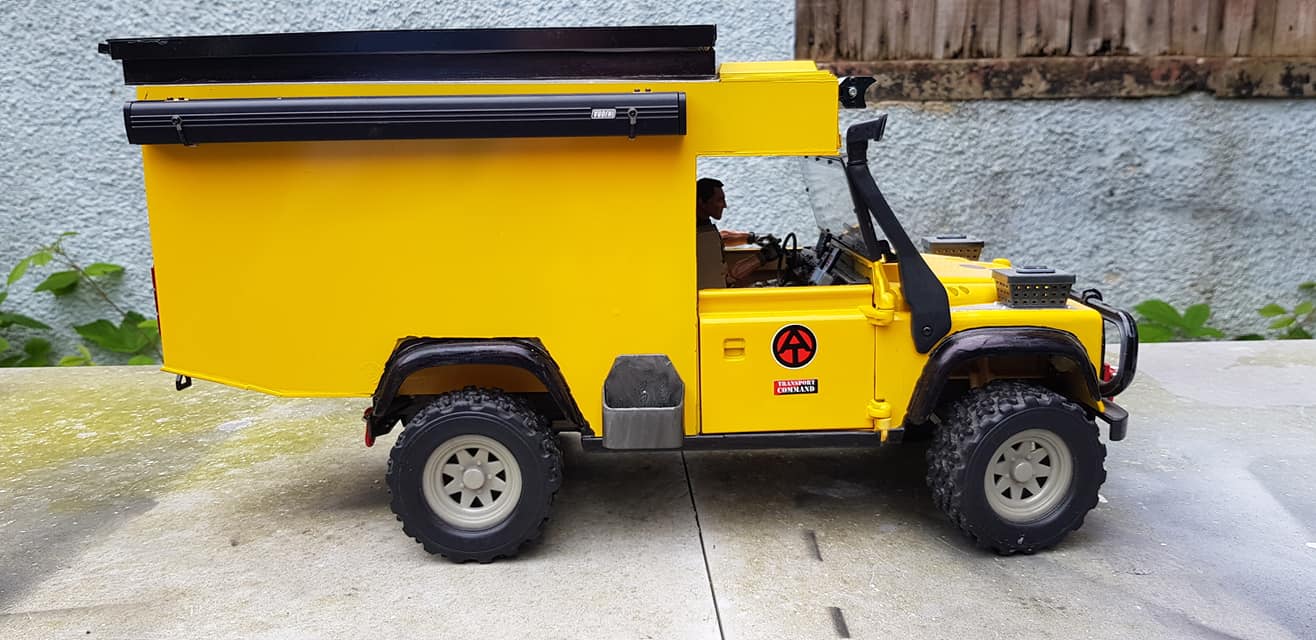 Land Rover Judge Dredd City Cab & Service Vehicles 1:48 Scale 95mm