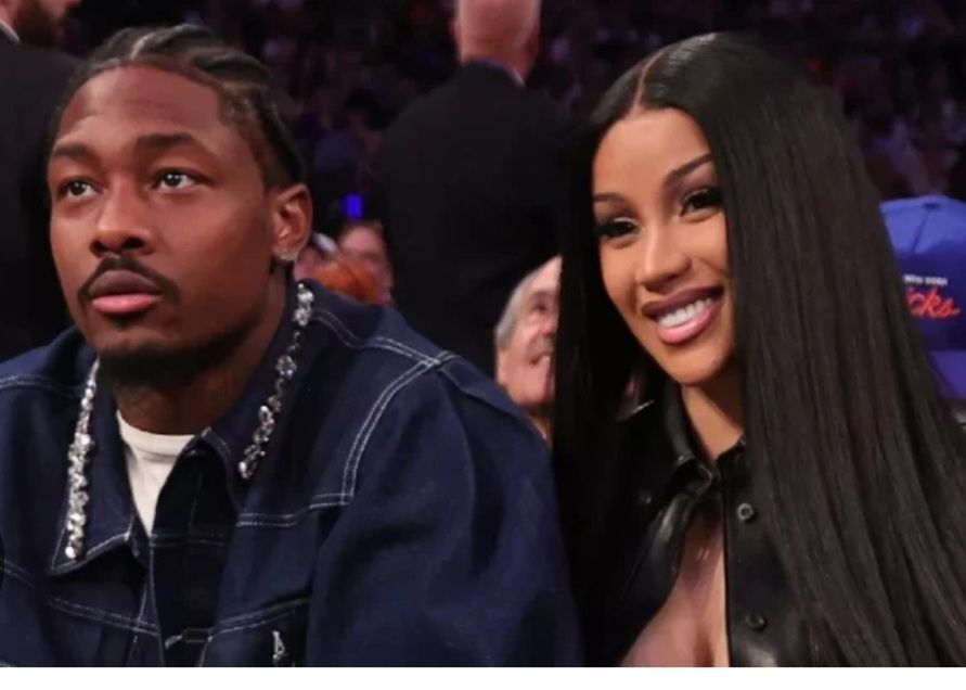 Brenda - Well, what do we have here? Cardi B smiling and going on about ...