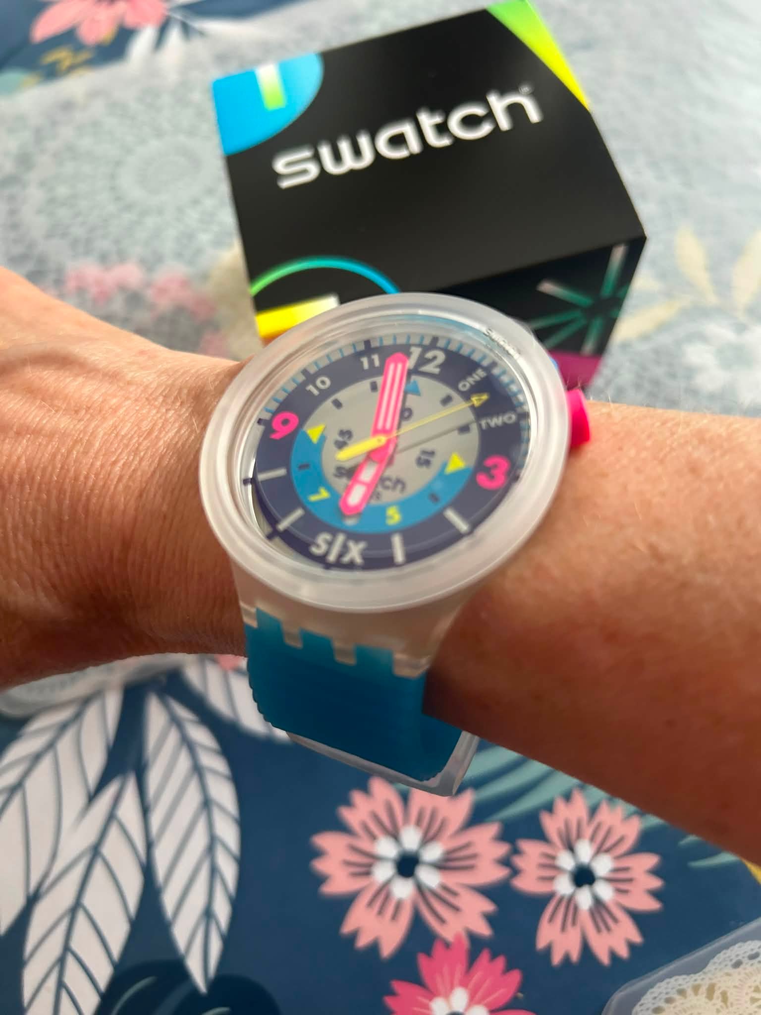 The Swatch Neon Hielo has finally arrived and is all mine! 😊