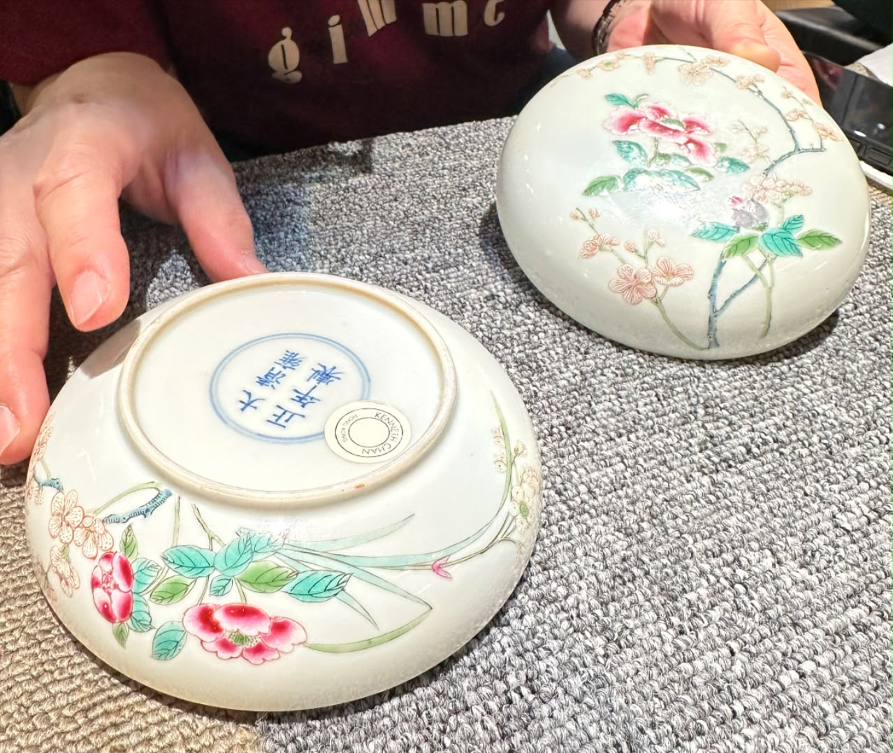 元Yuan Dynasty 青花缠枝莲云龙纹大盘Blue and White Plate with