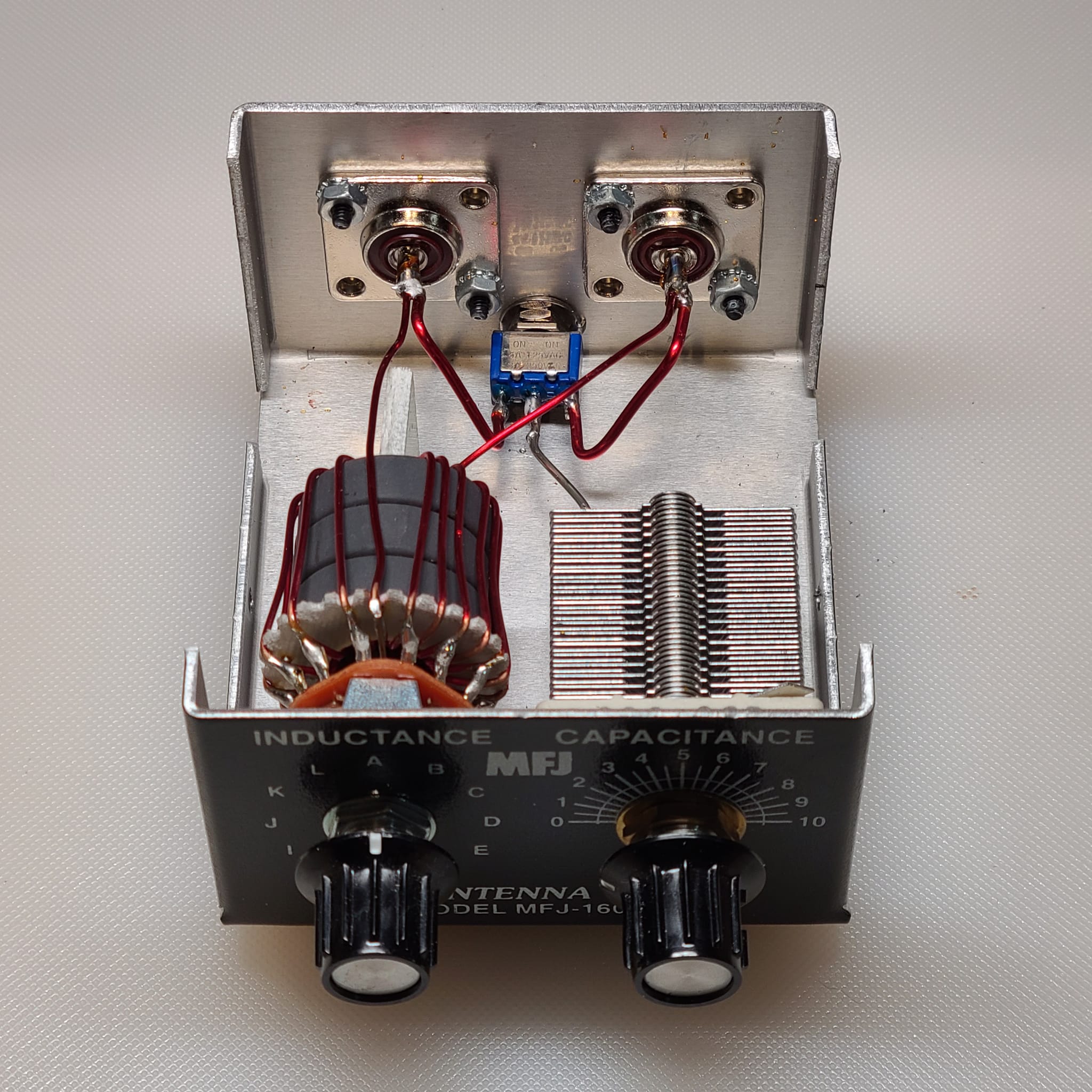 Is this MFJ 1621 antenna an old generation or modified version?