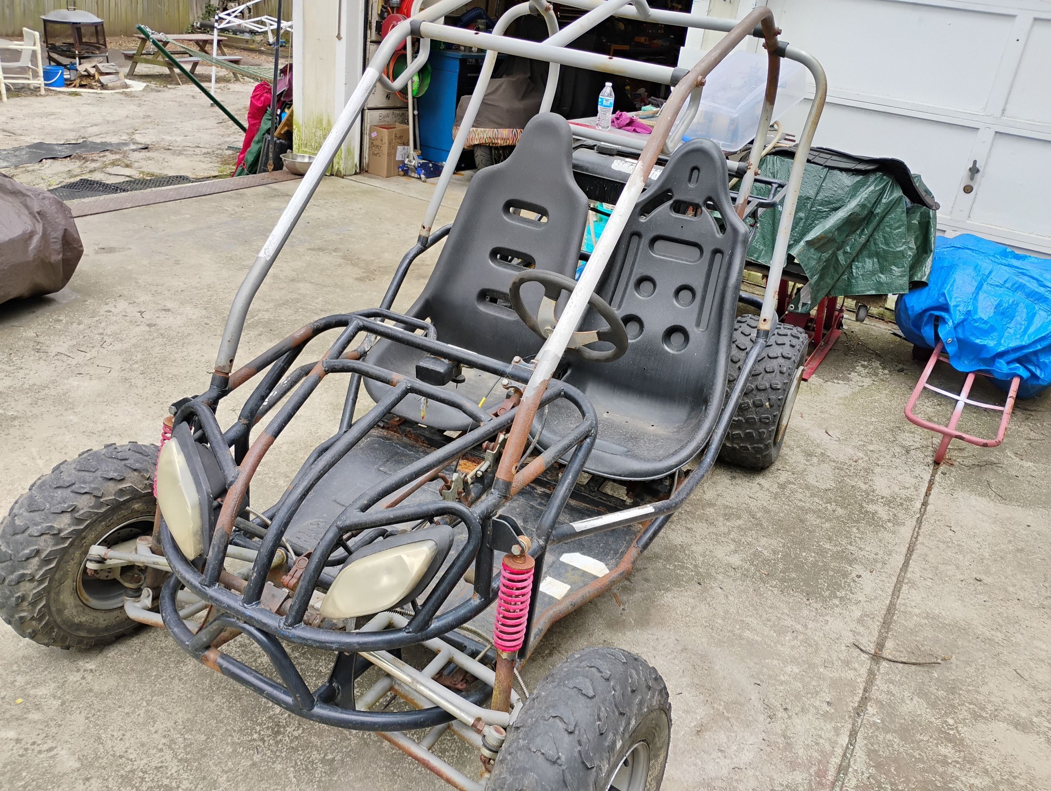 Can anyone tell me anything about this buggy. I am at a loss and