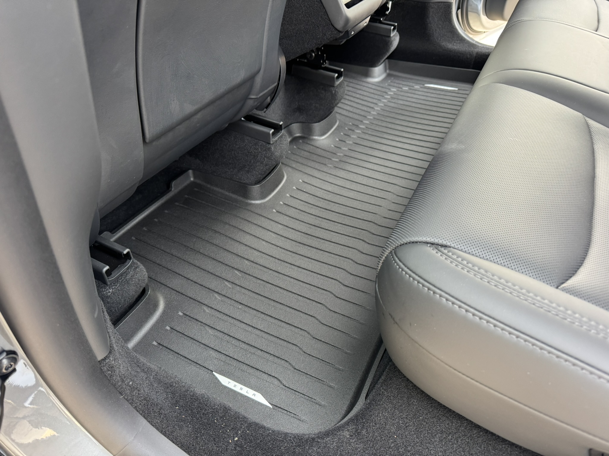 Tesla model Y all-weather interior liners review