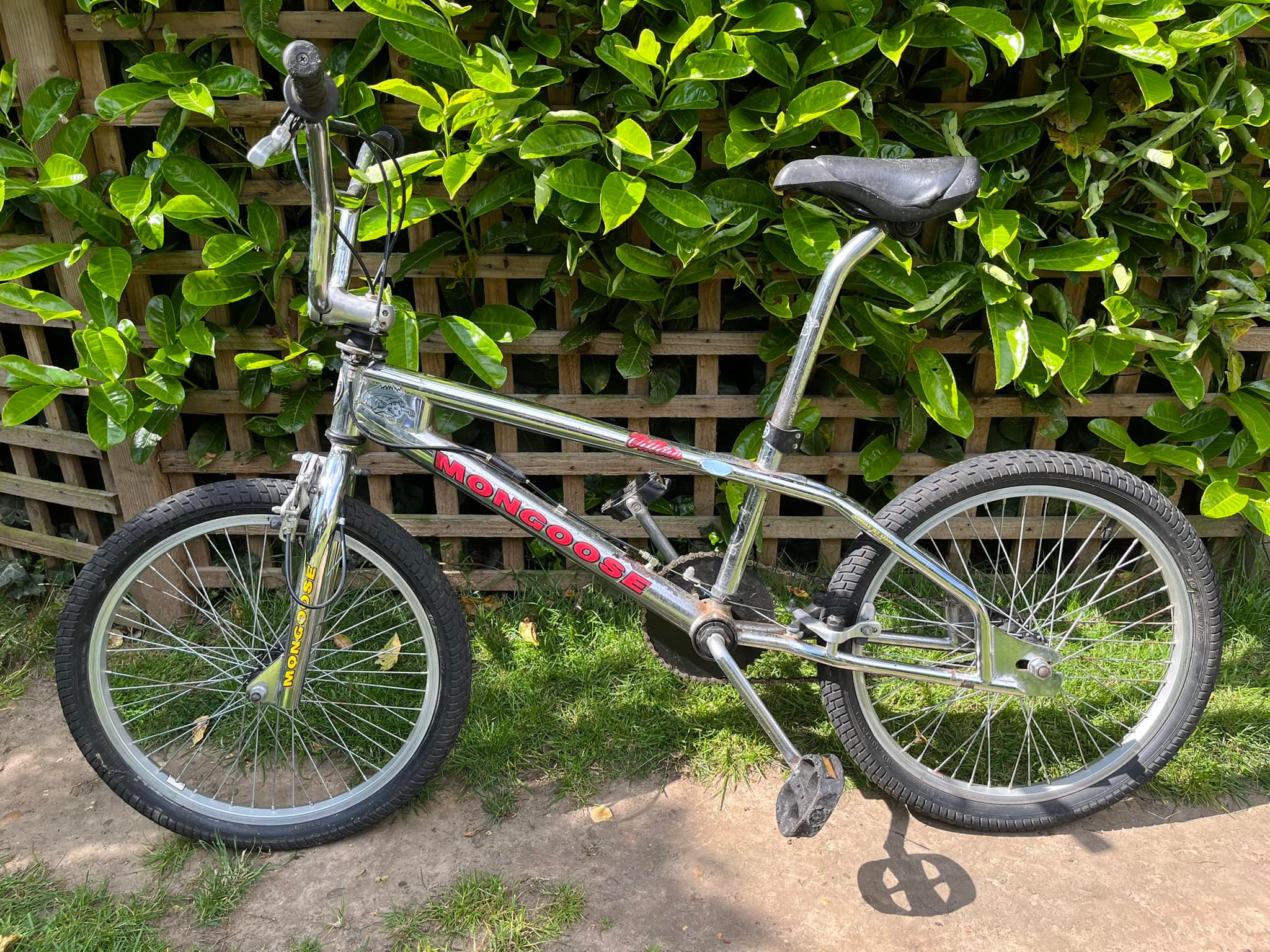 BMX　mon VILLAIN 自転車 BMX mon VILLAIN 自転車 1998 Mongoose Villain BMX Catalogue